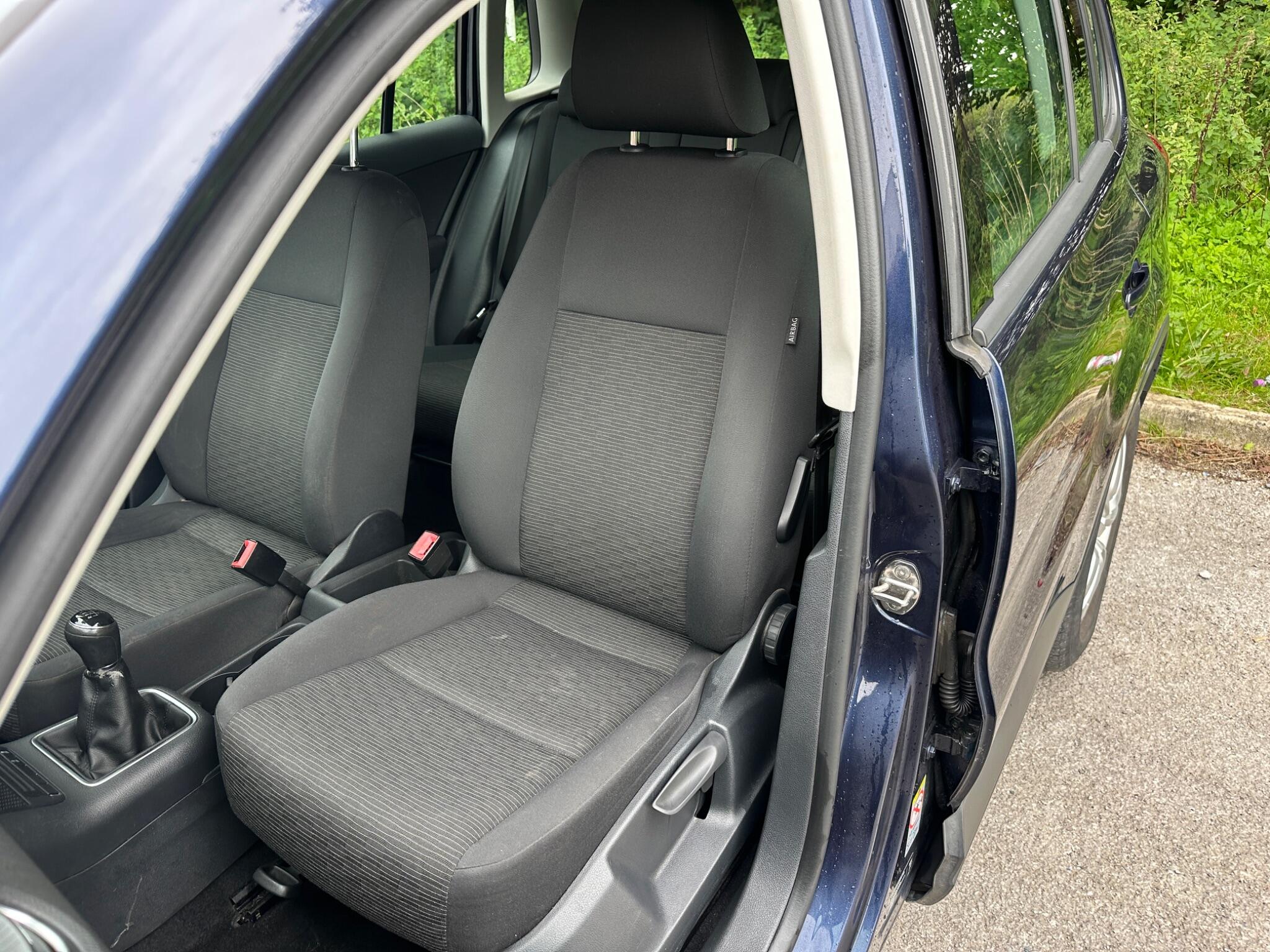 Volkswagen Tiguan view 14