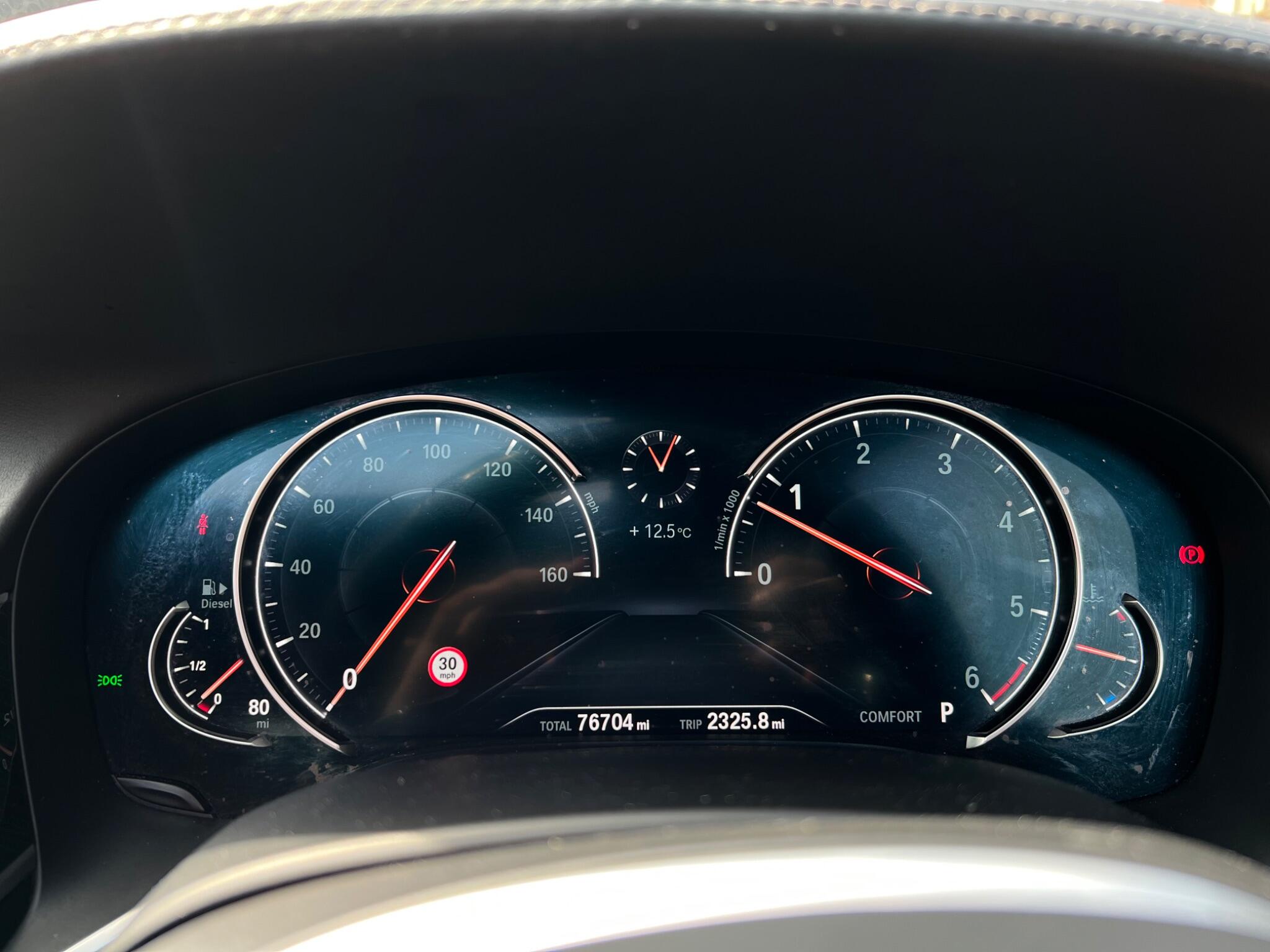 BMW 7 Series view 45