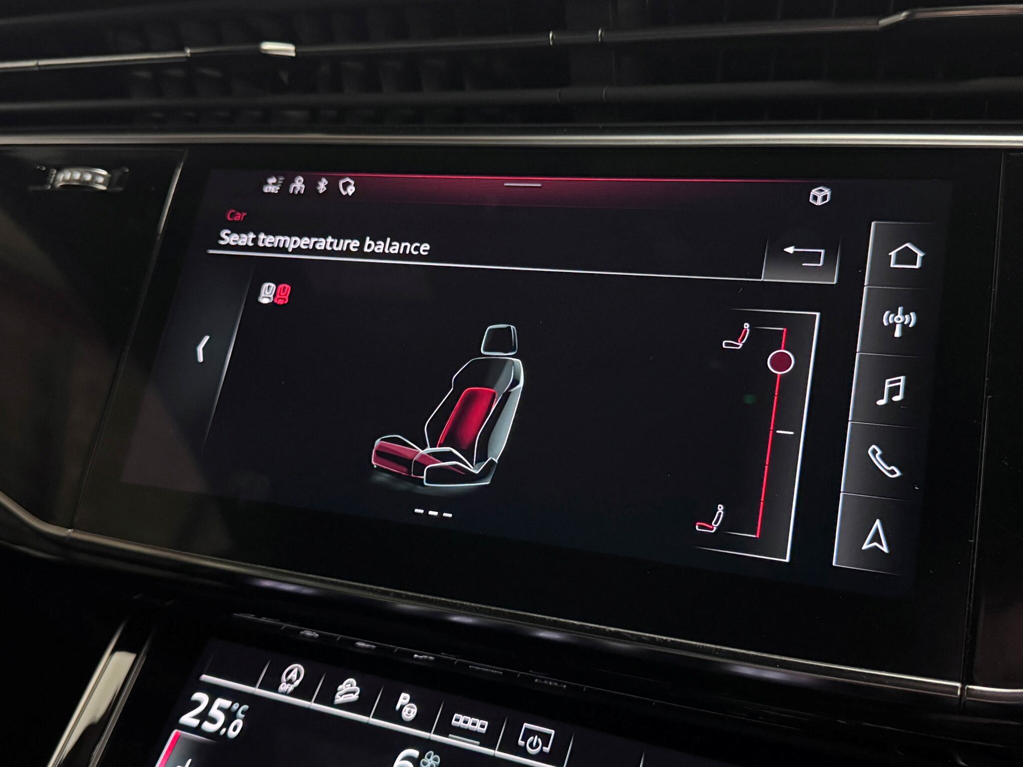 Audi Q8 view 52
