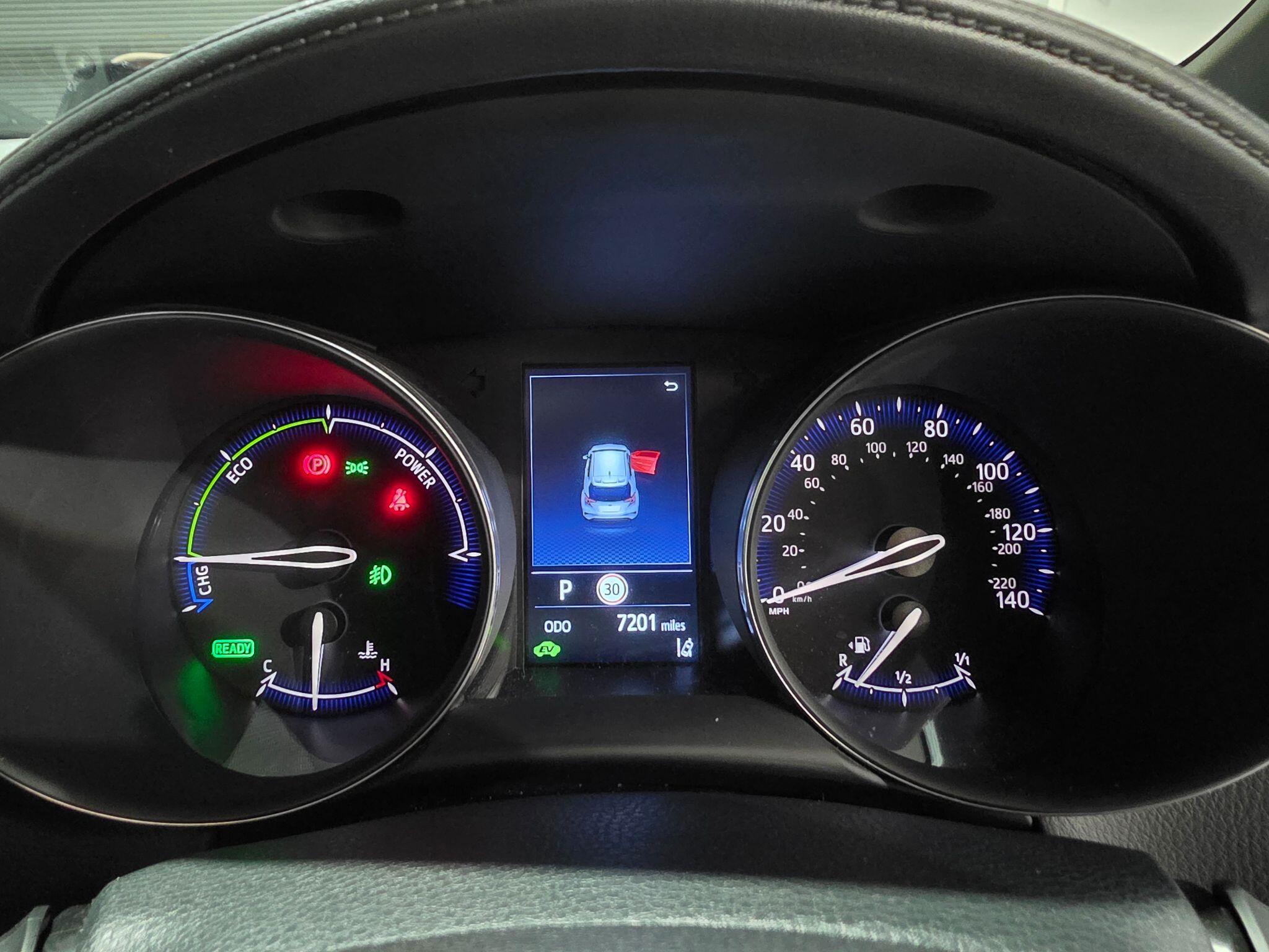 Toyota C-HR view 10