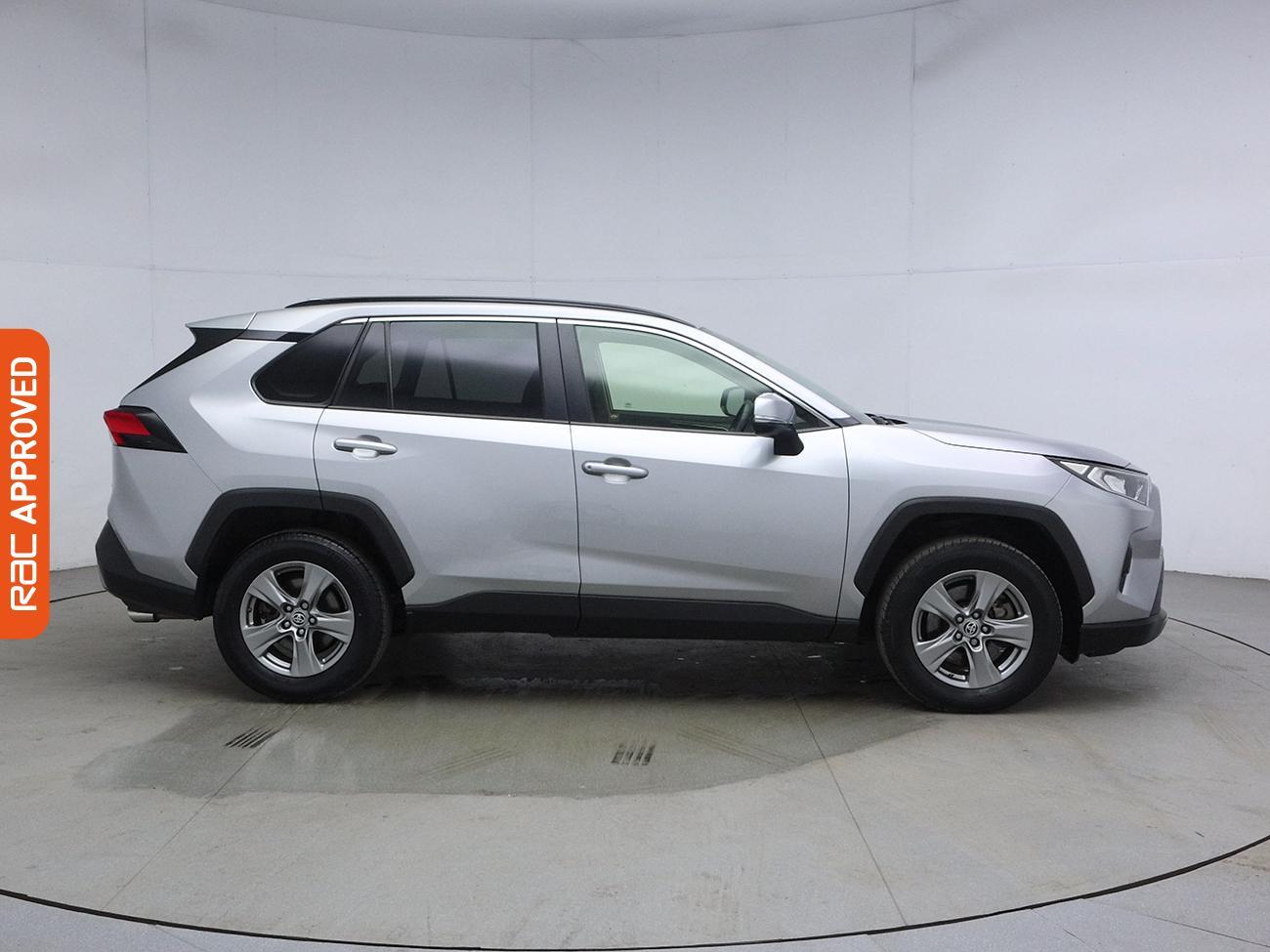 Toyota Rav4 view 6