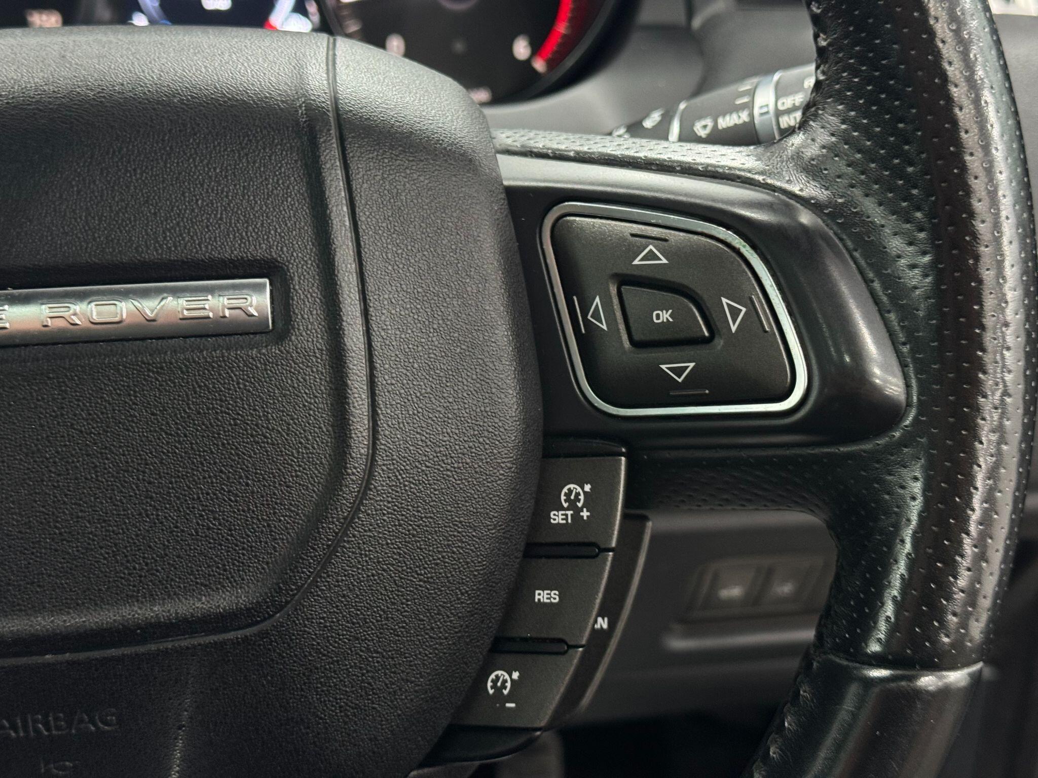 Land Rover Range Rover Evoque view 42