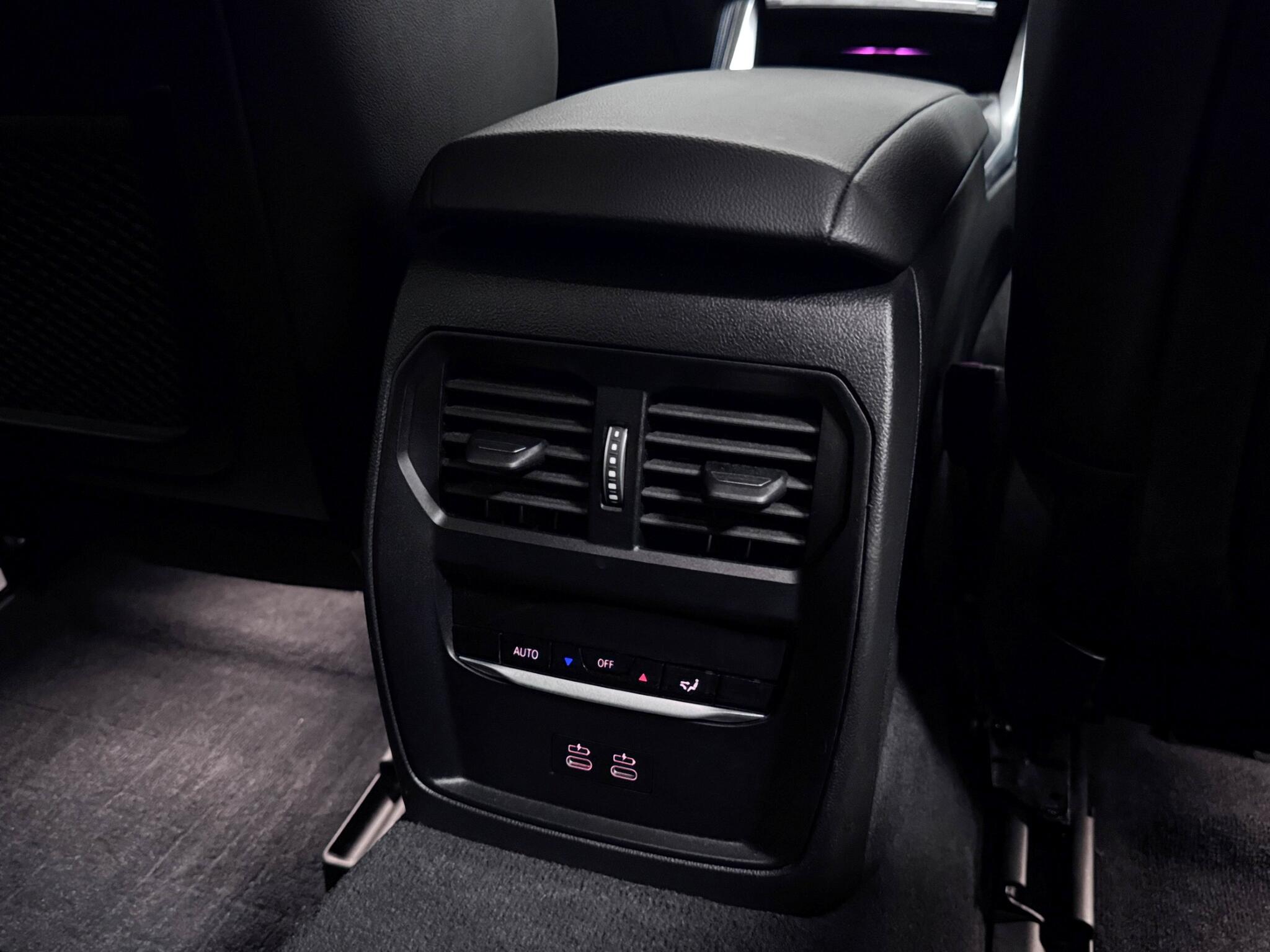 BMW I4 view 21
