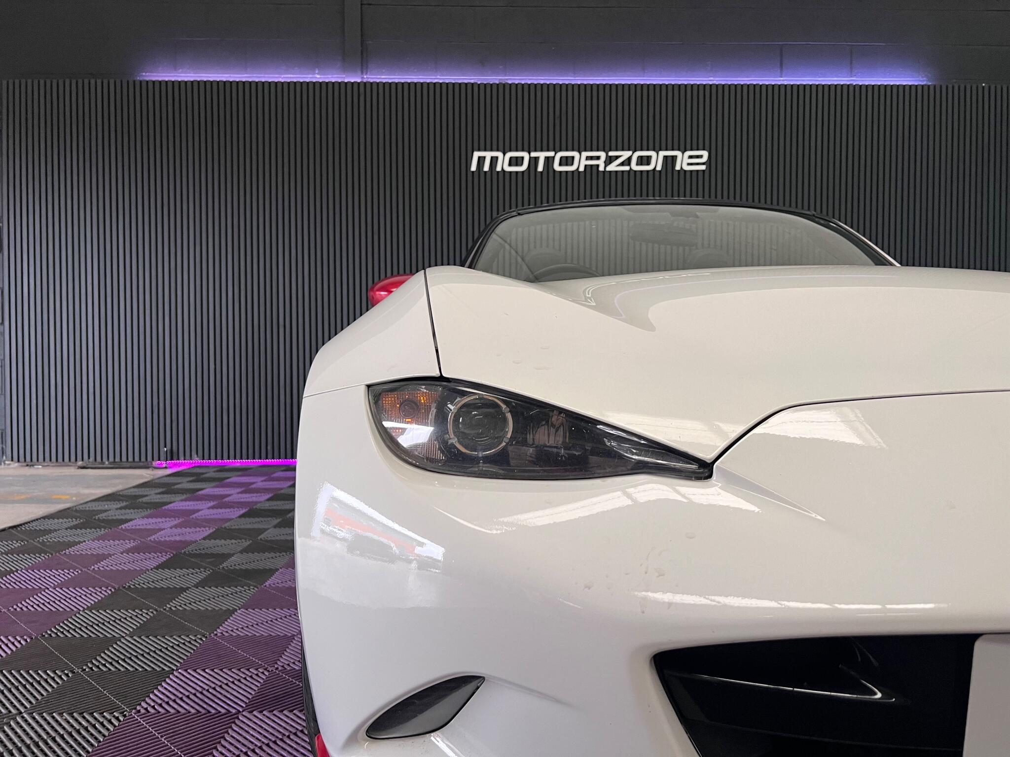 Mazda MX-5 view 37