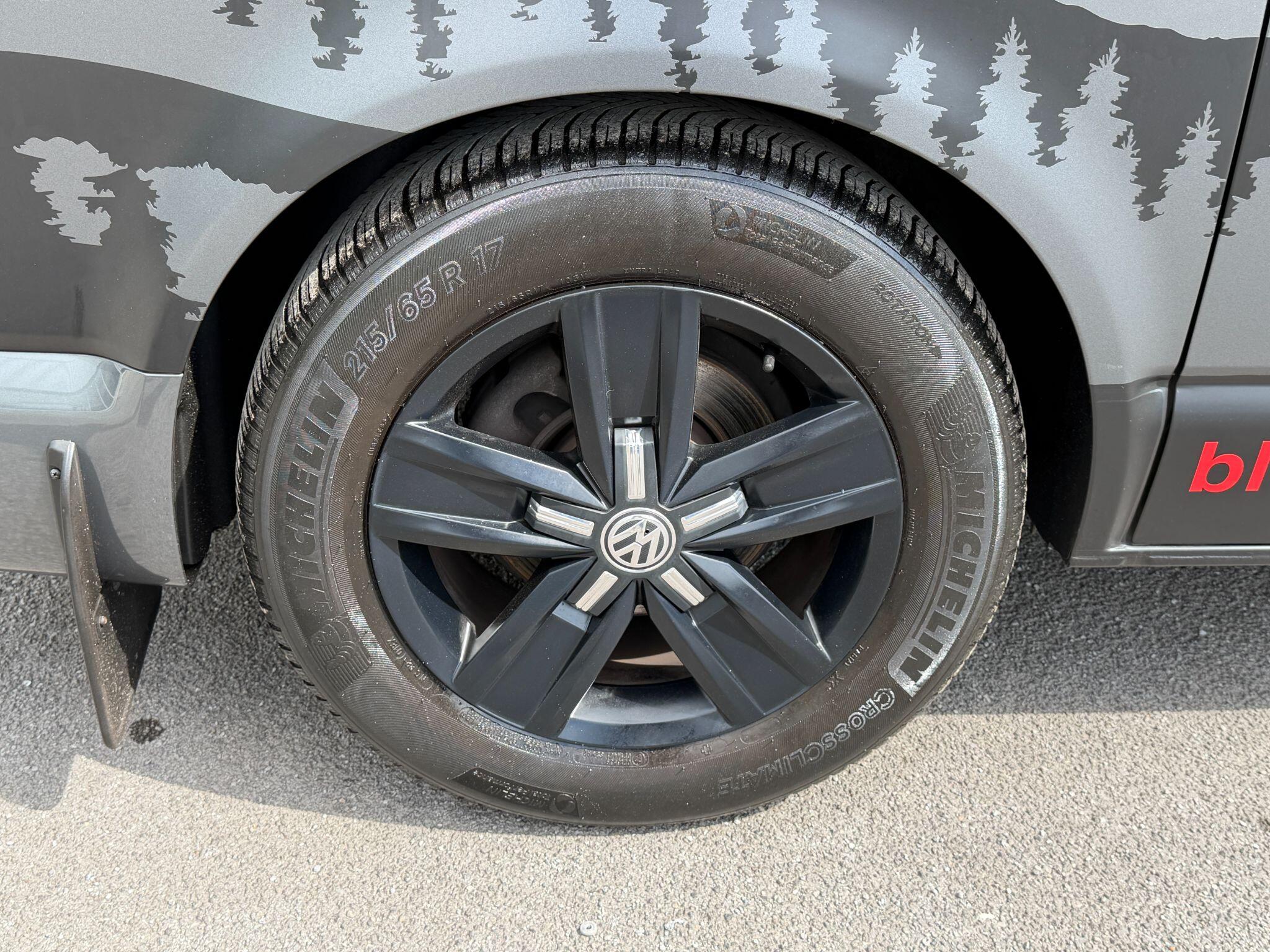 Volkswagen Transporter view 30