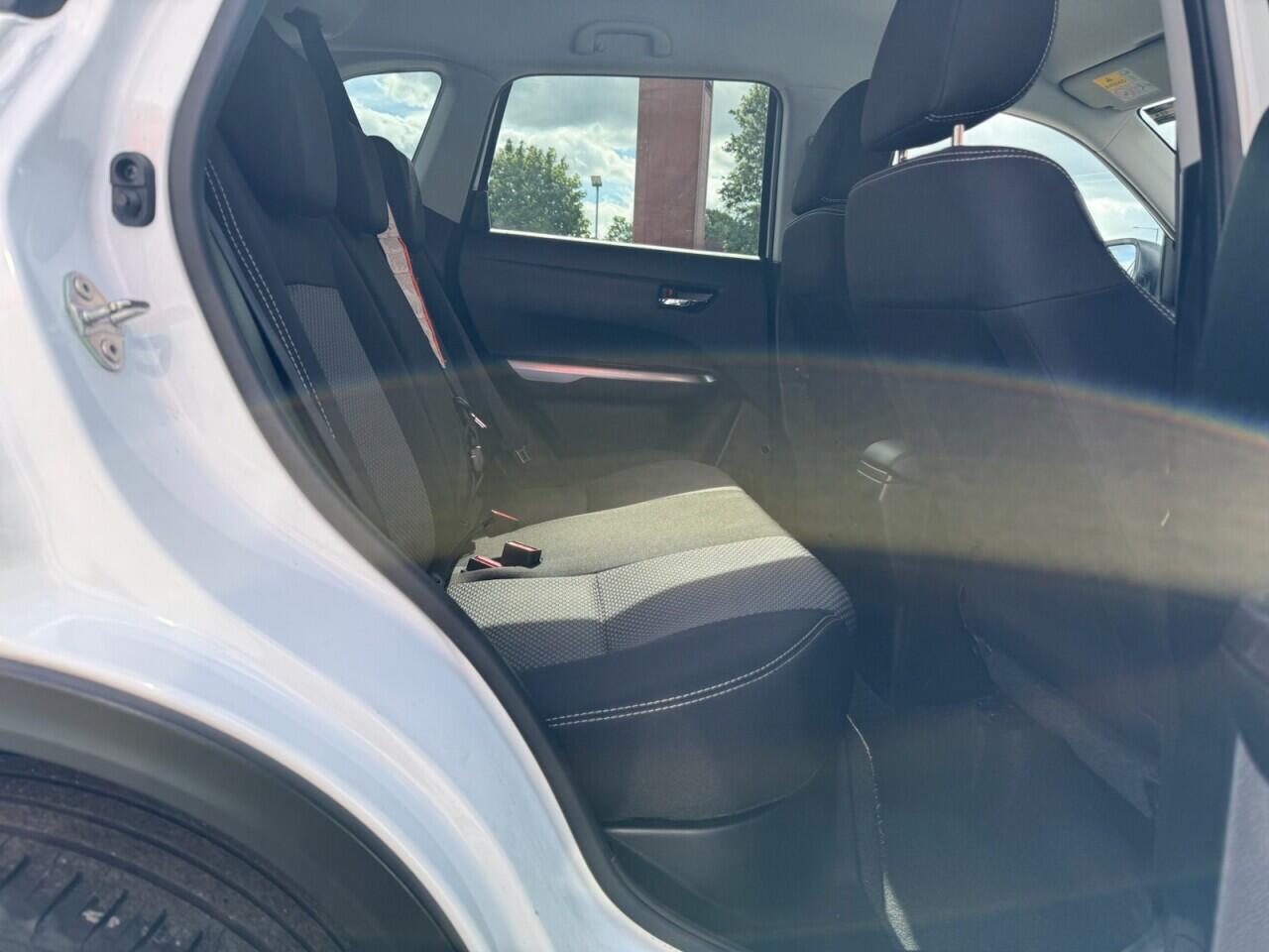 Suzuki Vitara view 35