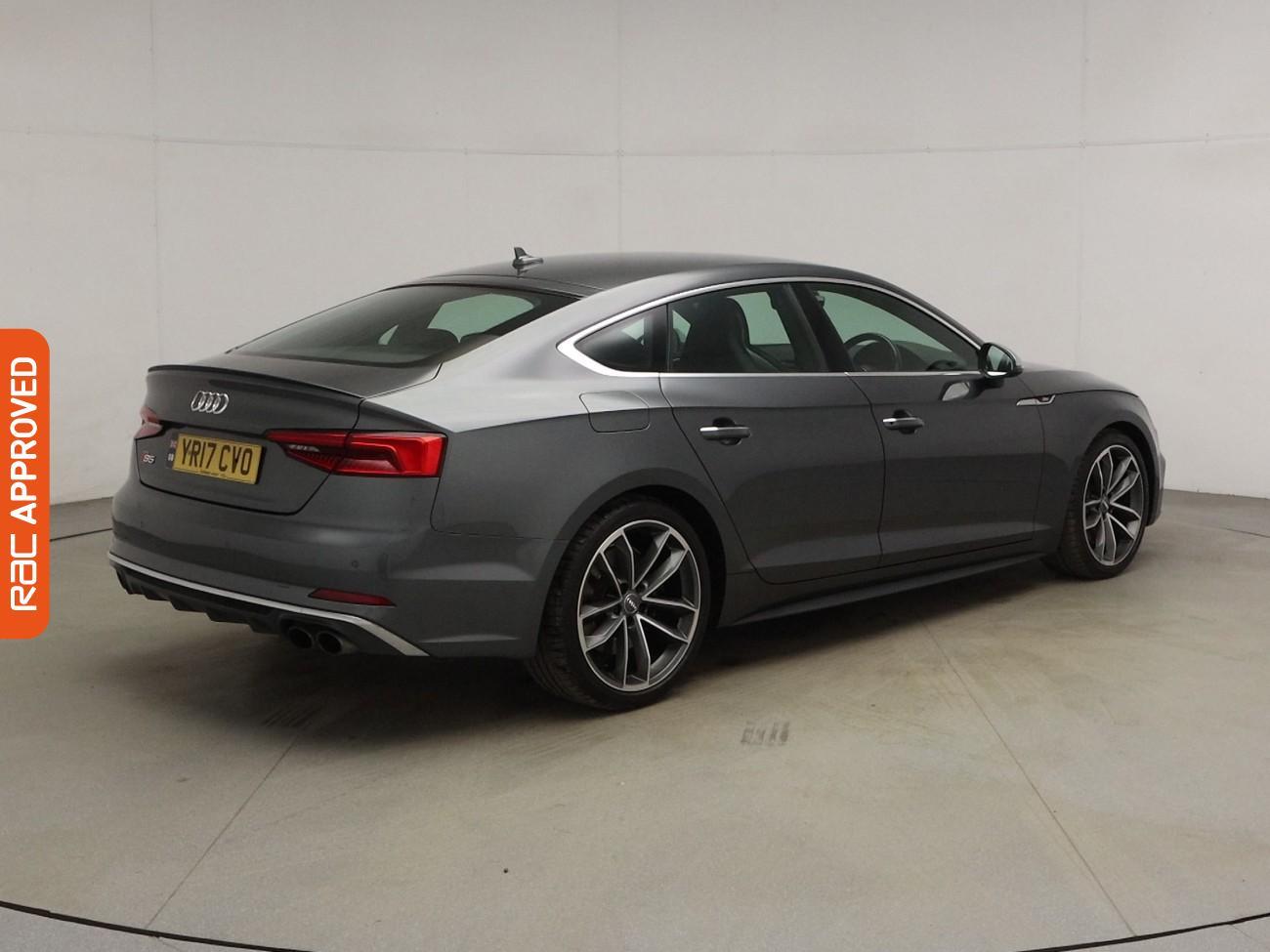 Audi S5 view 33