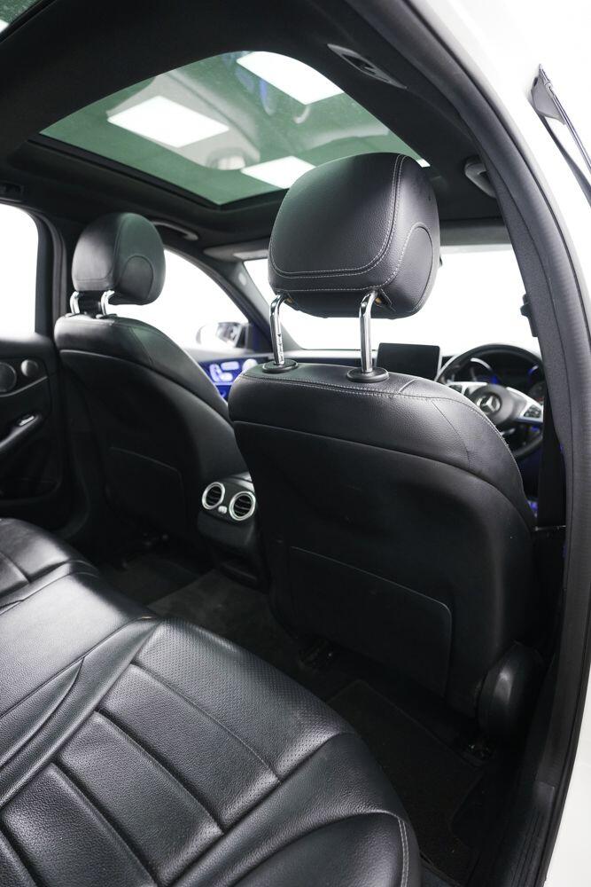 Mercedes-Benz C Class view 16