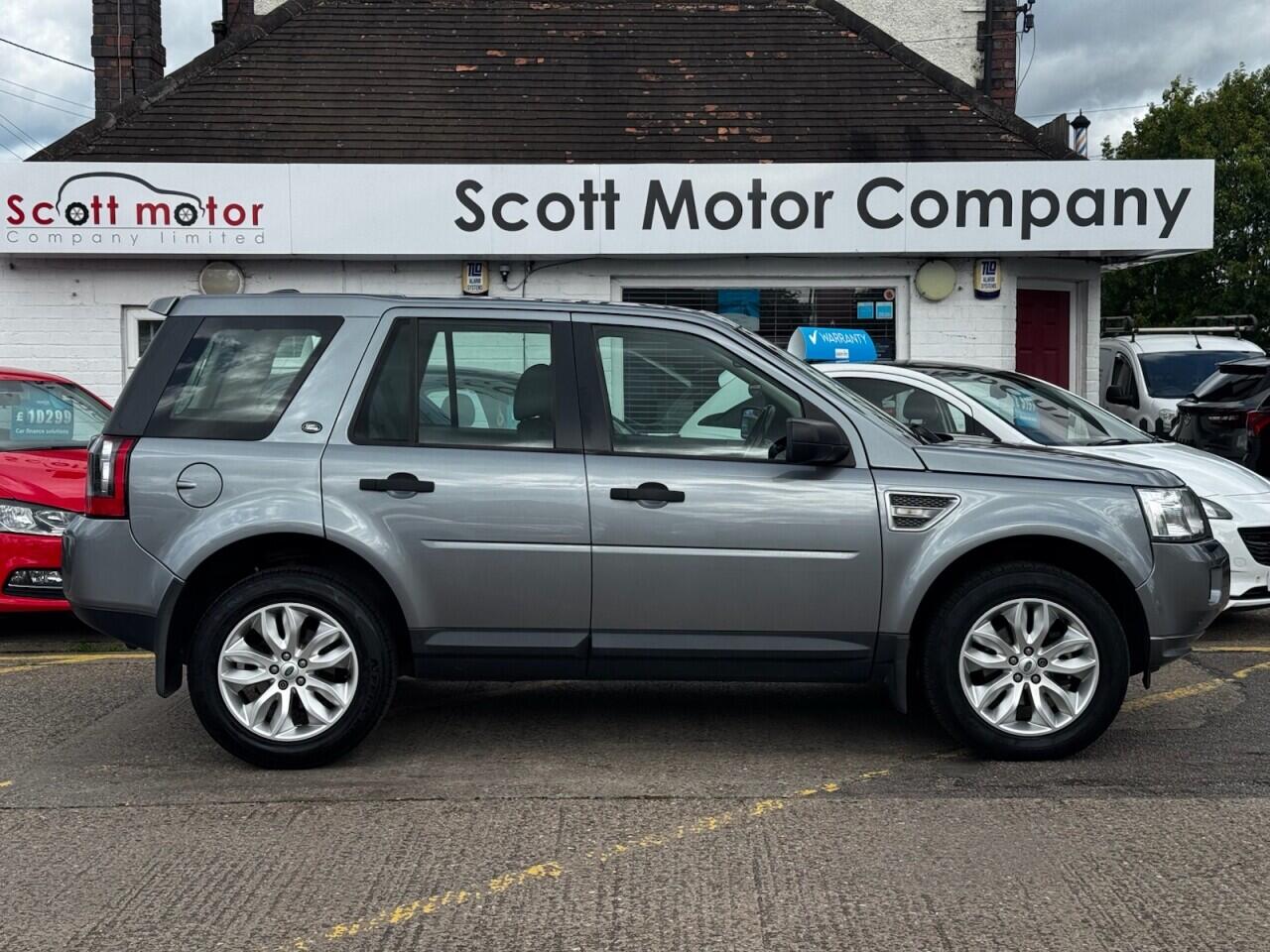Land Rover Freelander view 8
