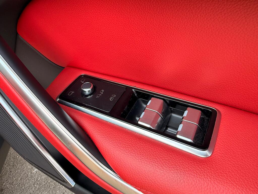 Jaguar F-Pace view 31