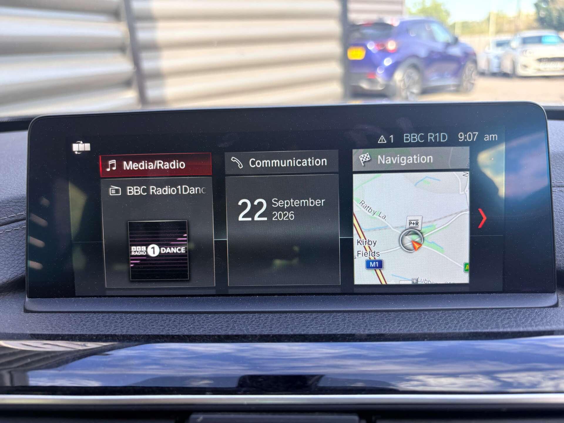 BMW 3 Series view 19
