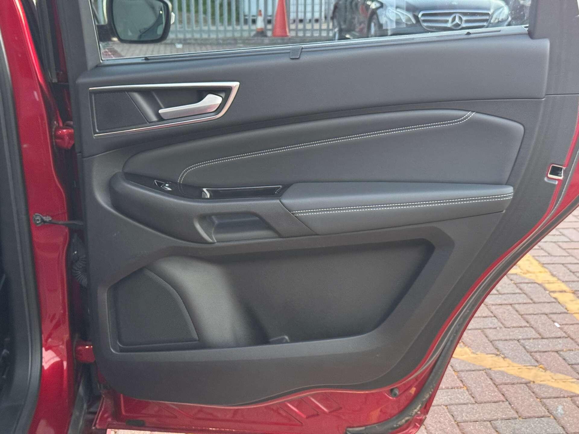 Ford S-Max view 23