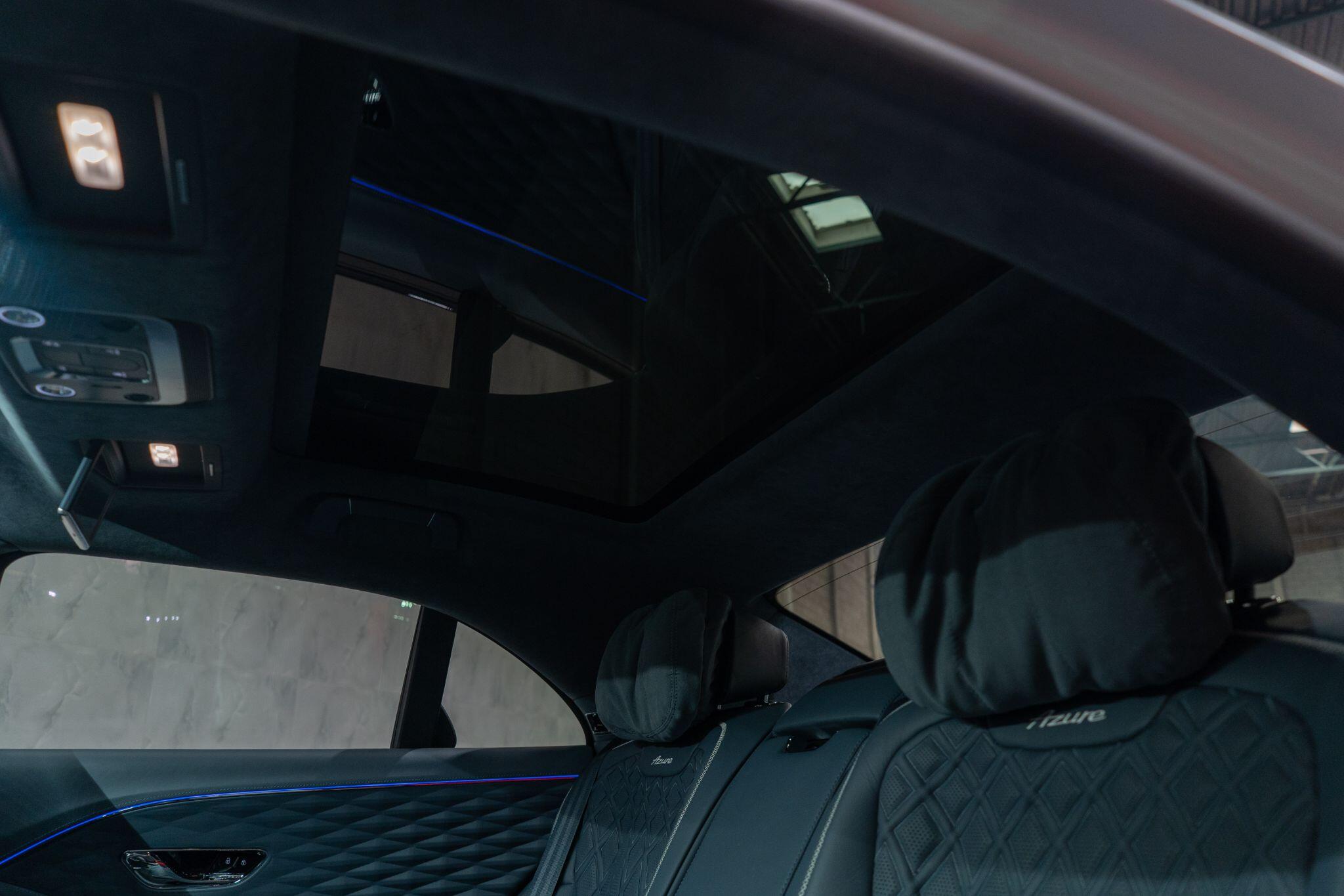 Bentley Flying Spur view 23