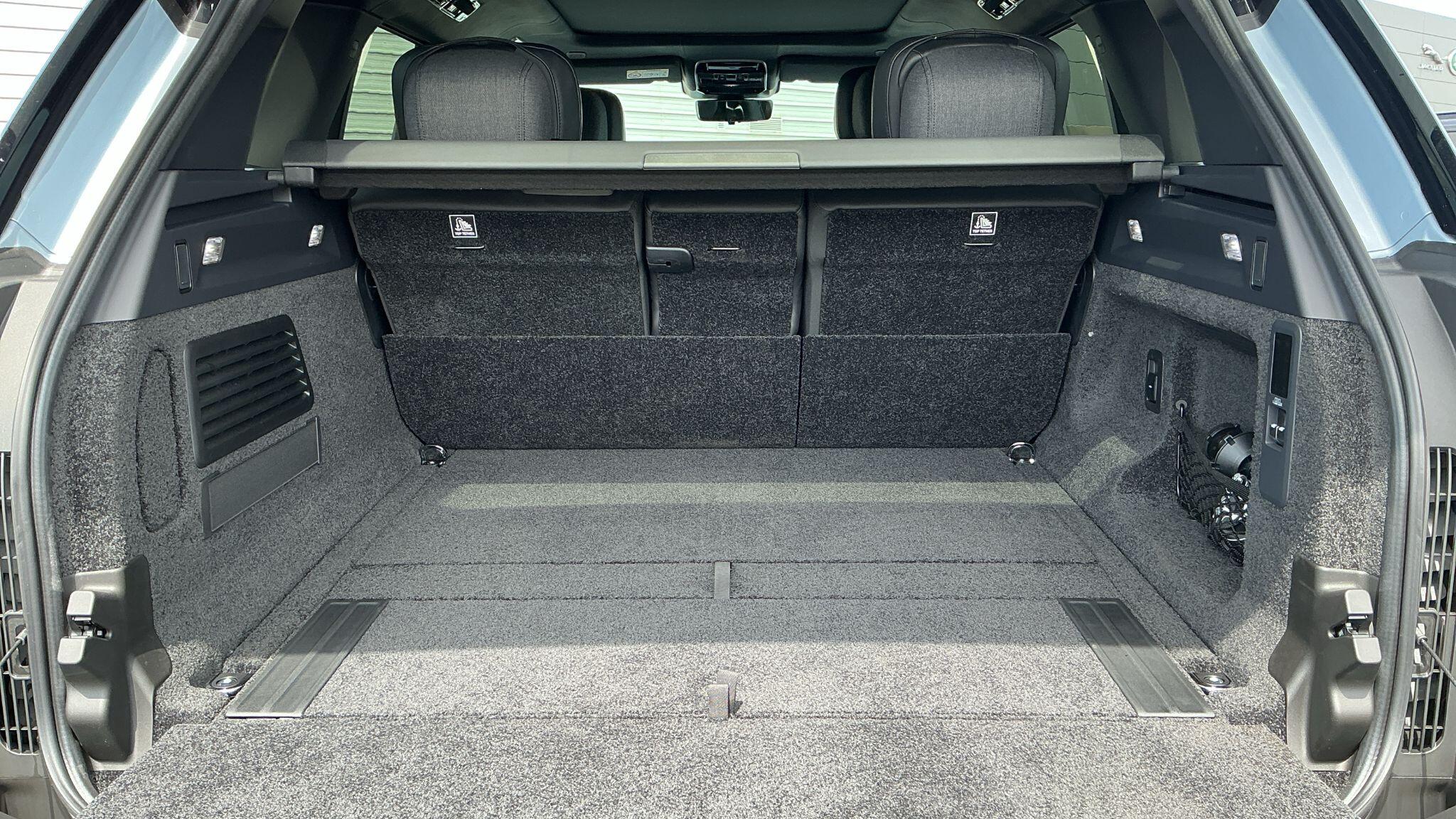 Land Rover Range Rover view 10