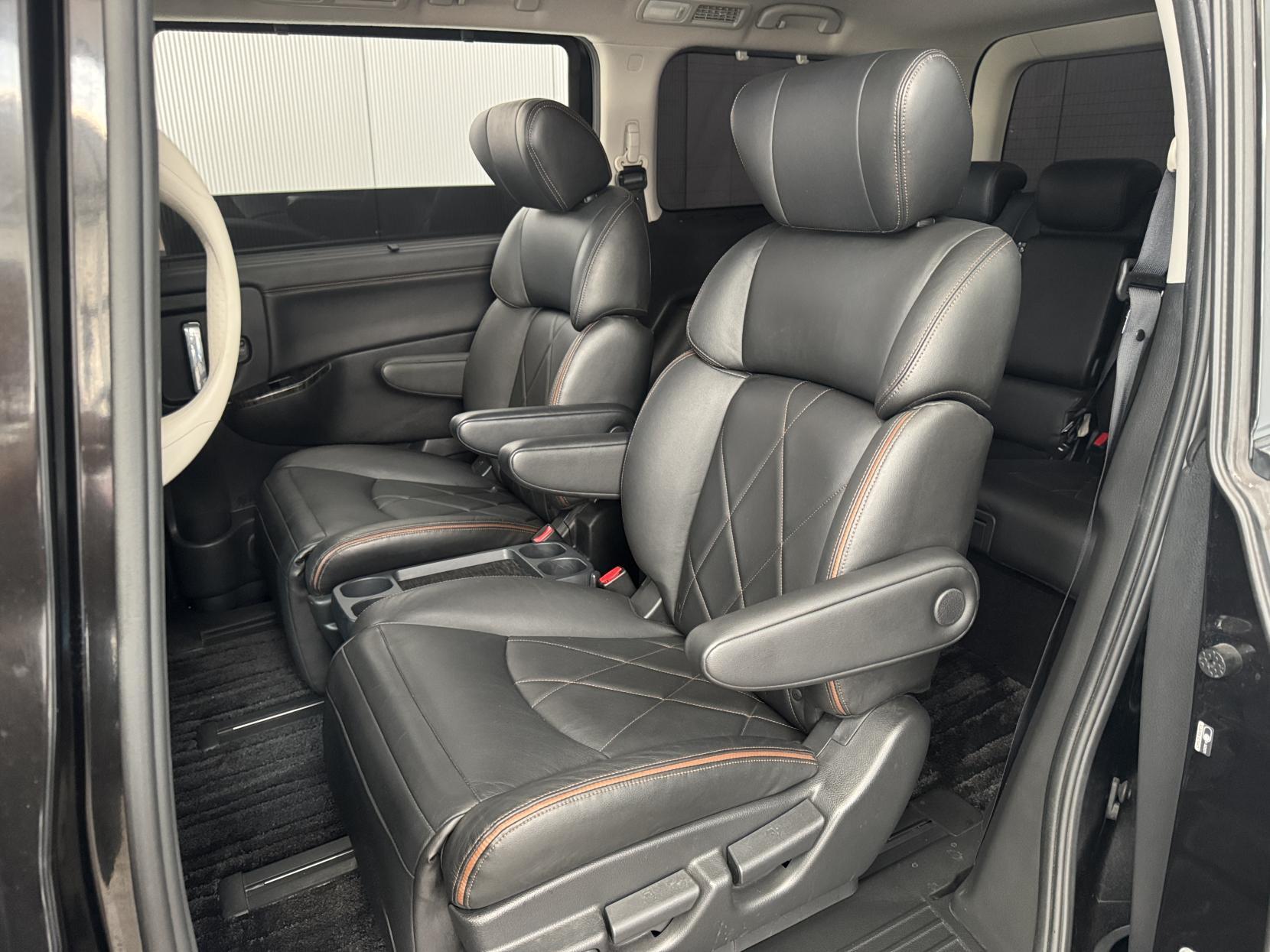 Nissan Elgrand view 54
