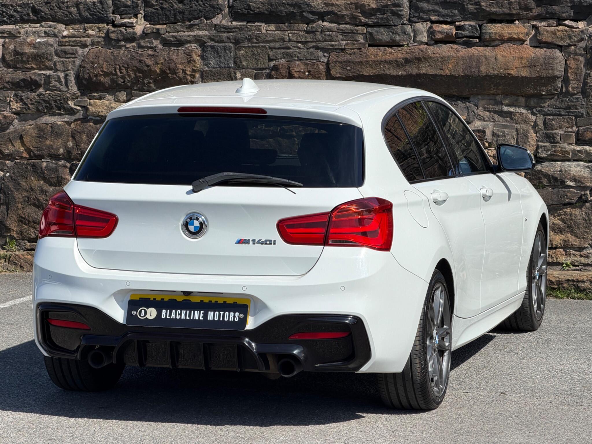 BMW 1 Series view 7
