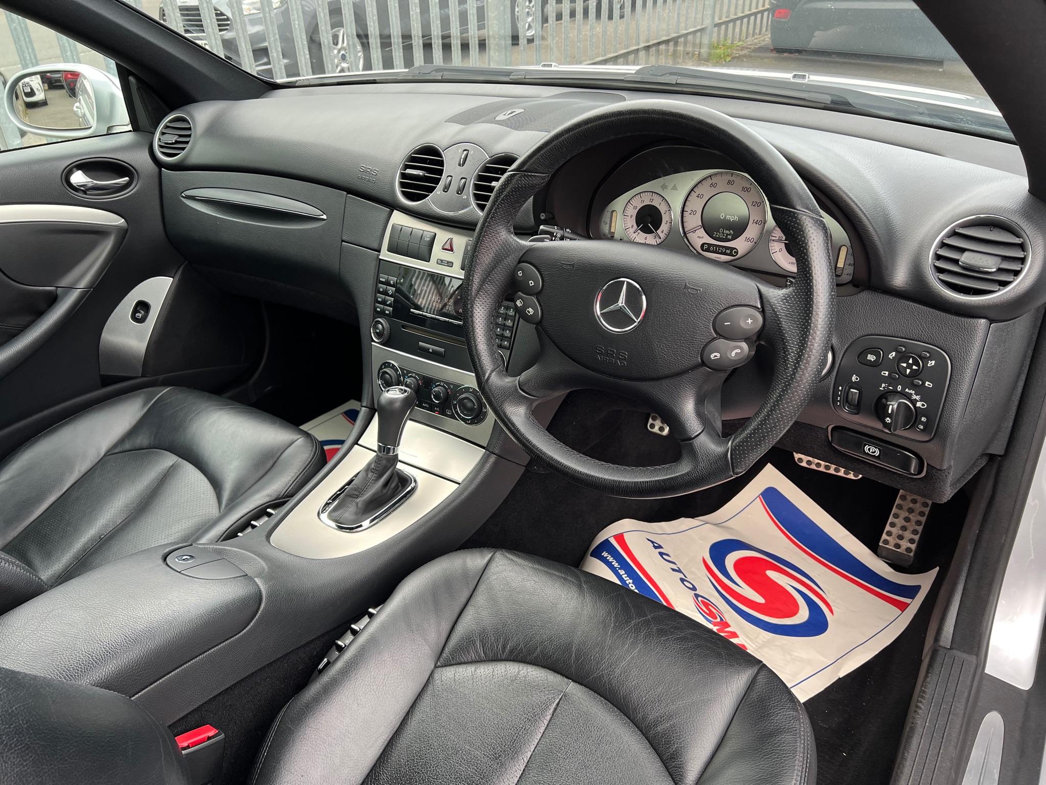 2008 Mercedes-Benz CLK image 2