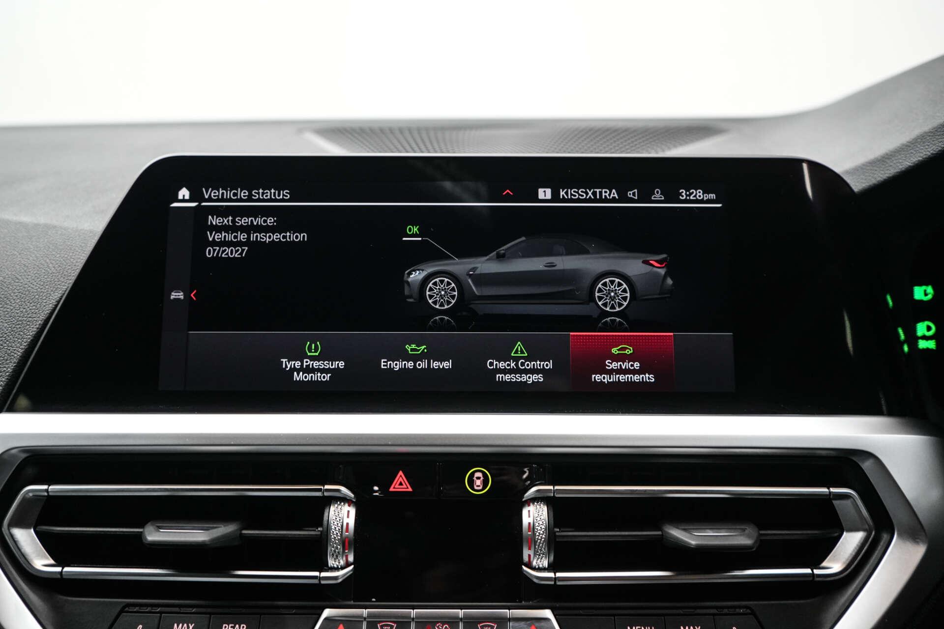 BMW M4 view 29