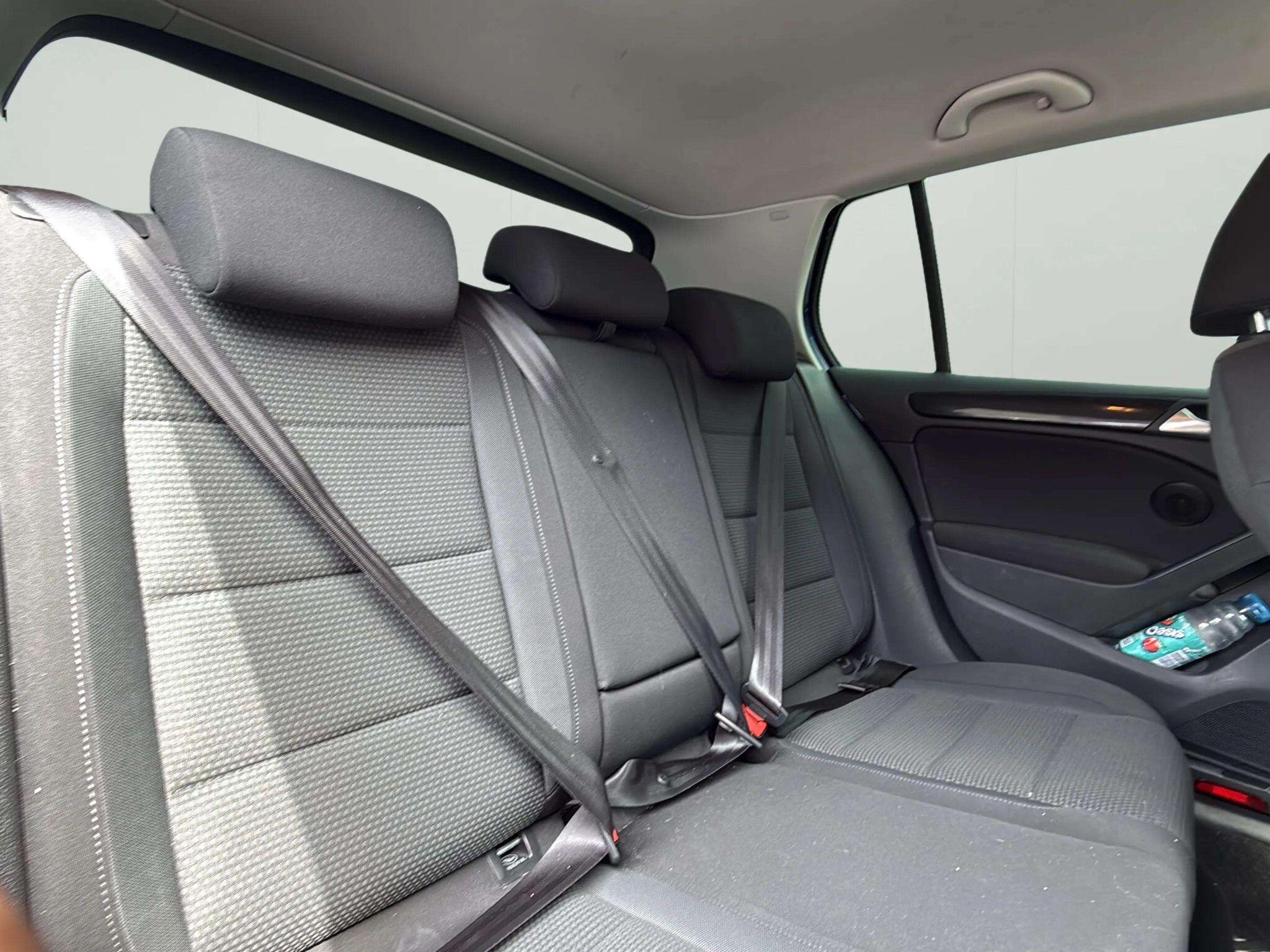 Volkswagen Golf view 10