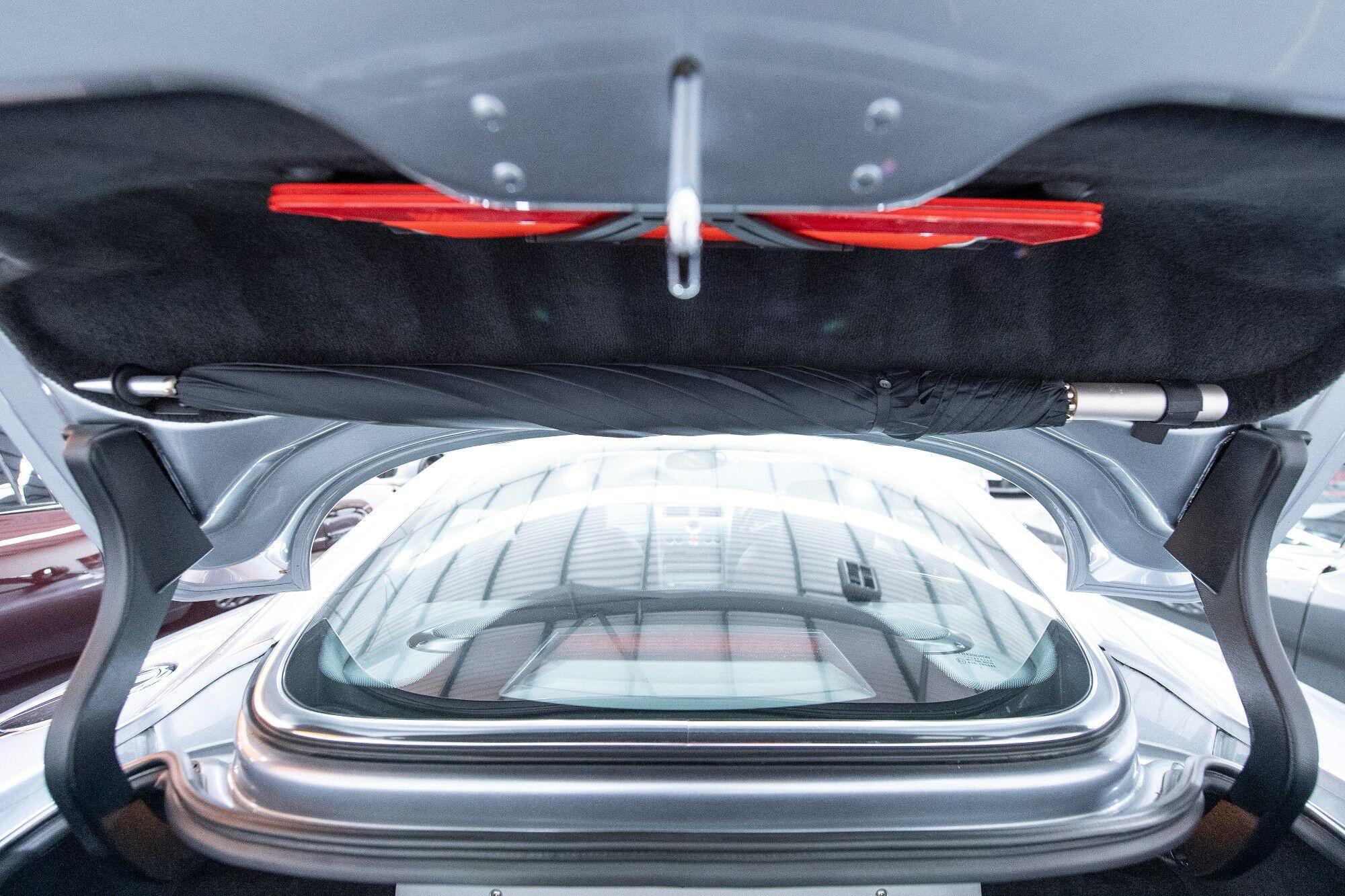 Aston Martin Vanquish view 29
