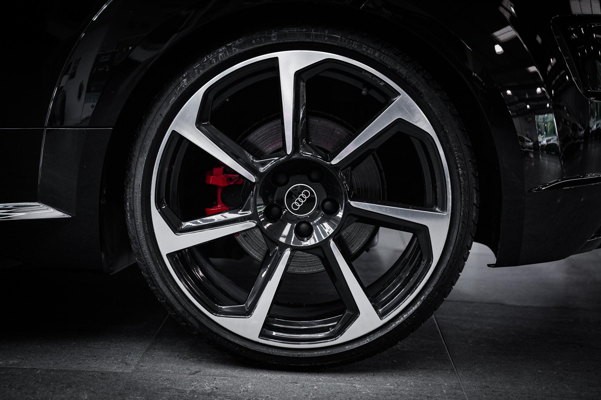 Audi TT RS view 30