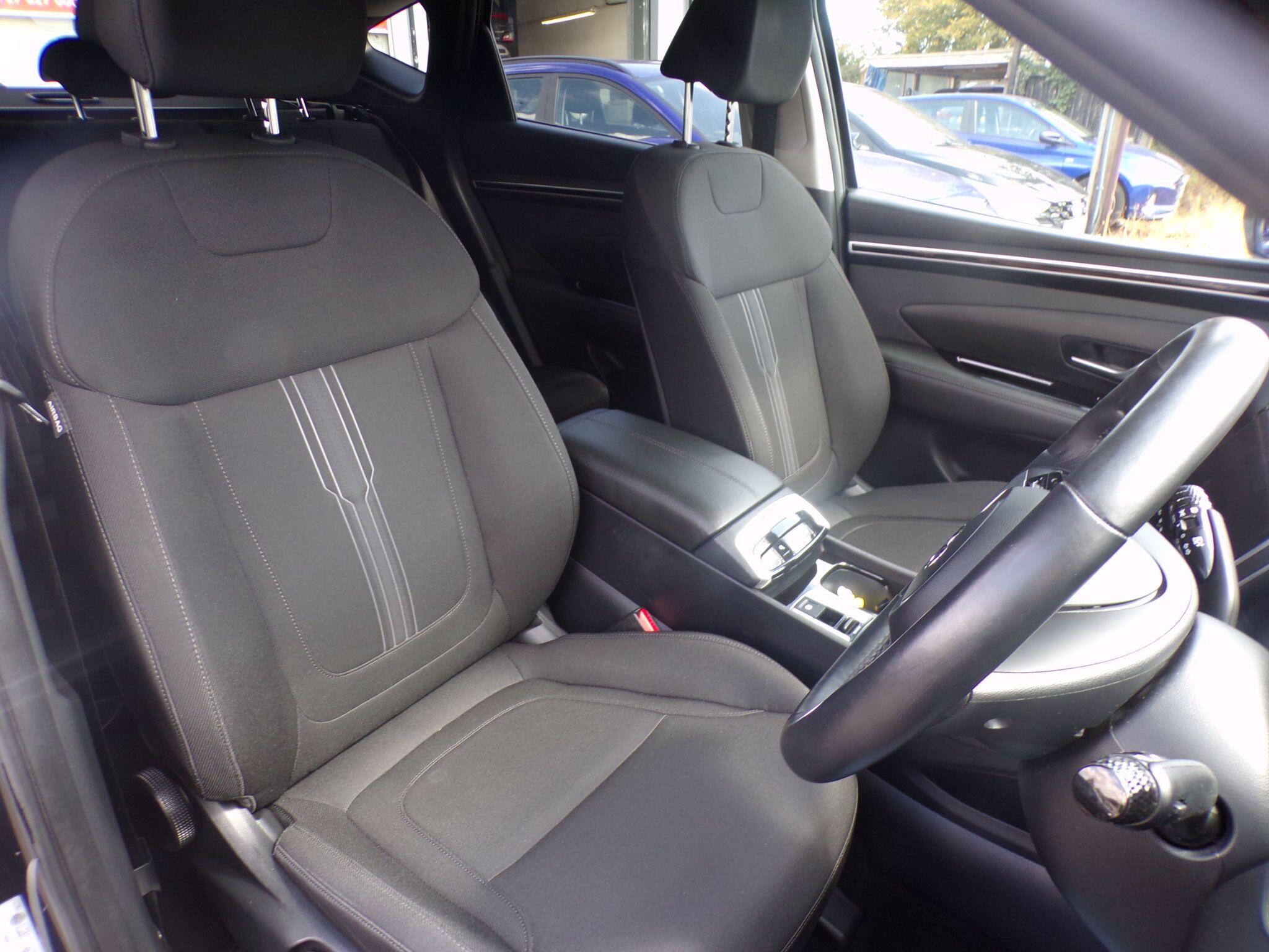 Hyundai Tucson view 15