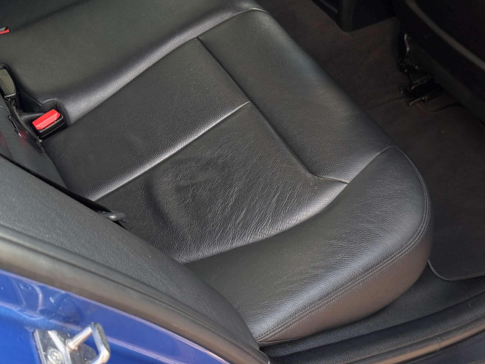 BMW 3 Series view 22