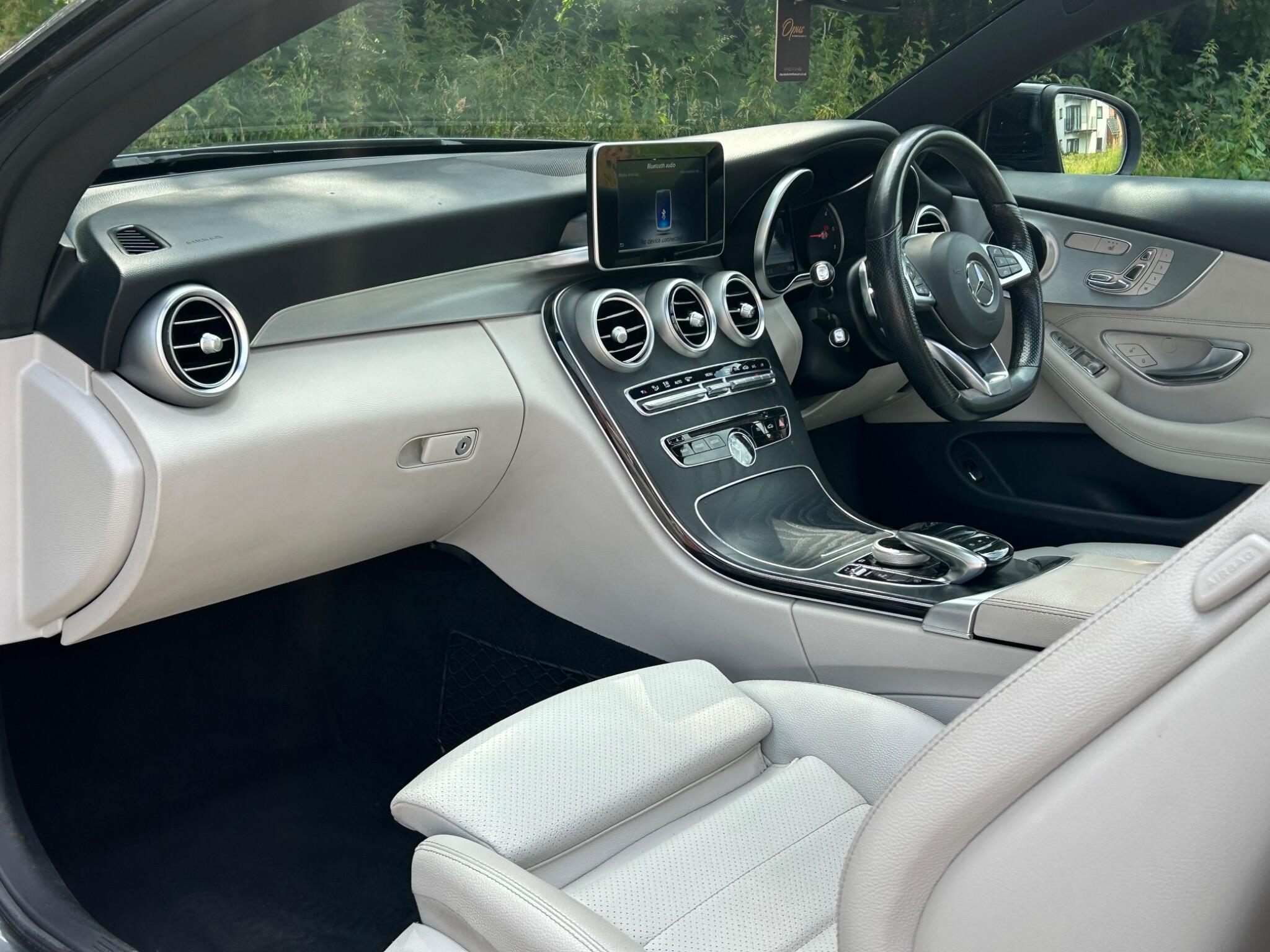 Mercedes-Benz C-Class view 14