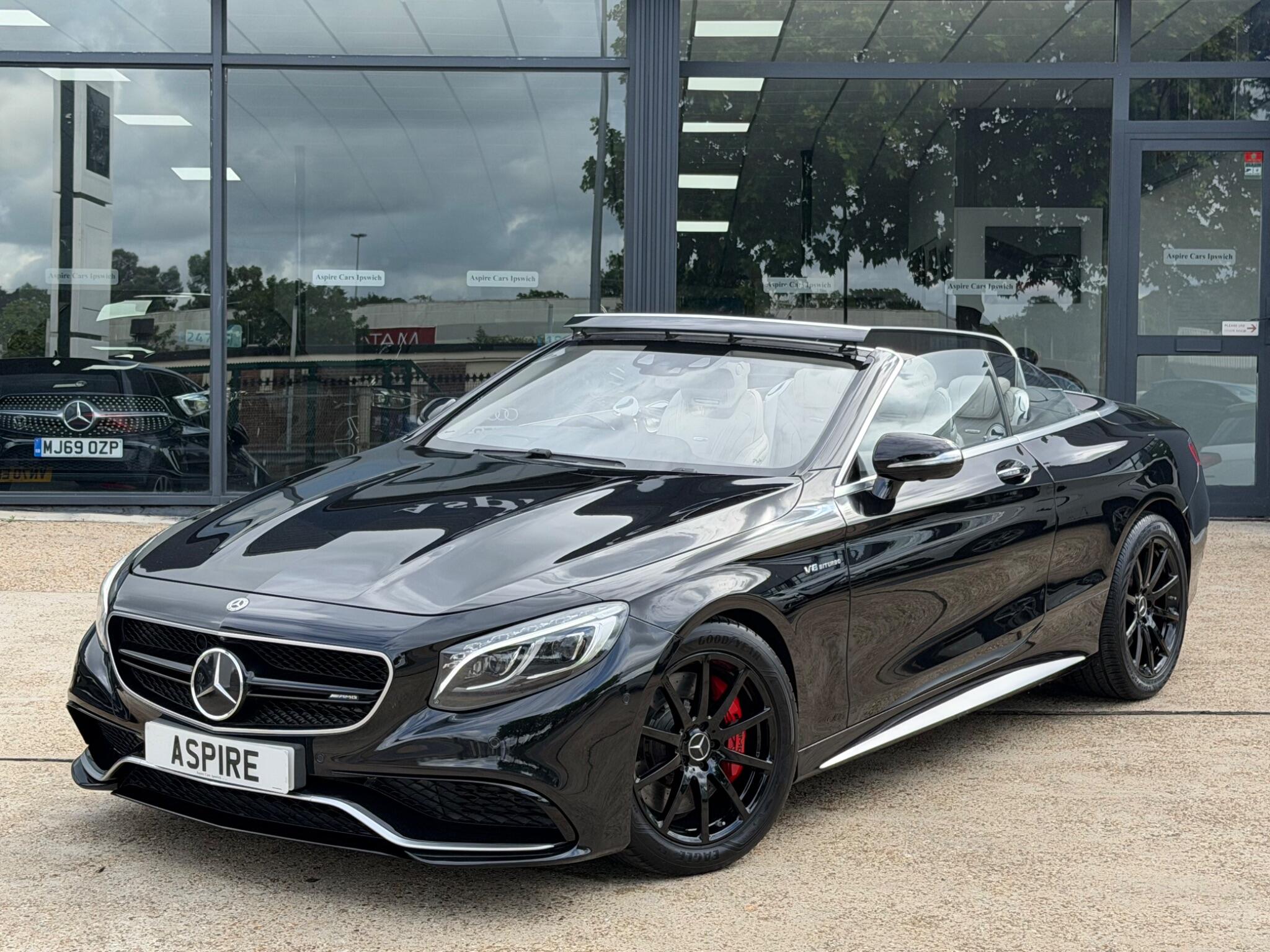 Mercedes-Benz S Class view 2