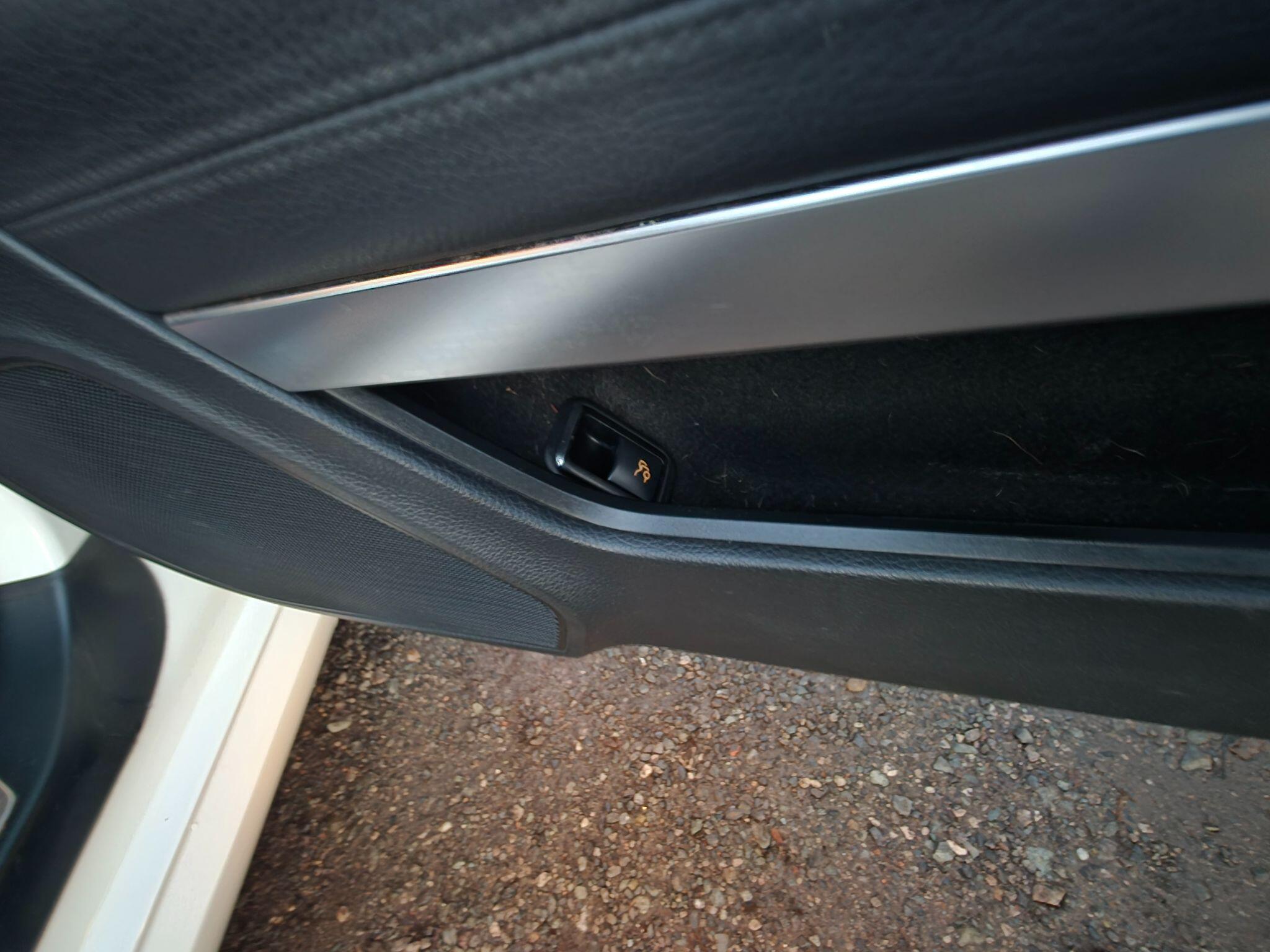 2014 Mercedes-Benz E Class image 71