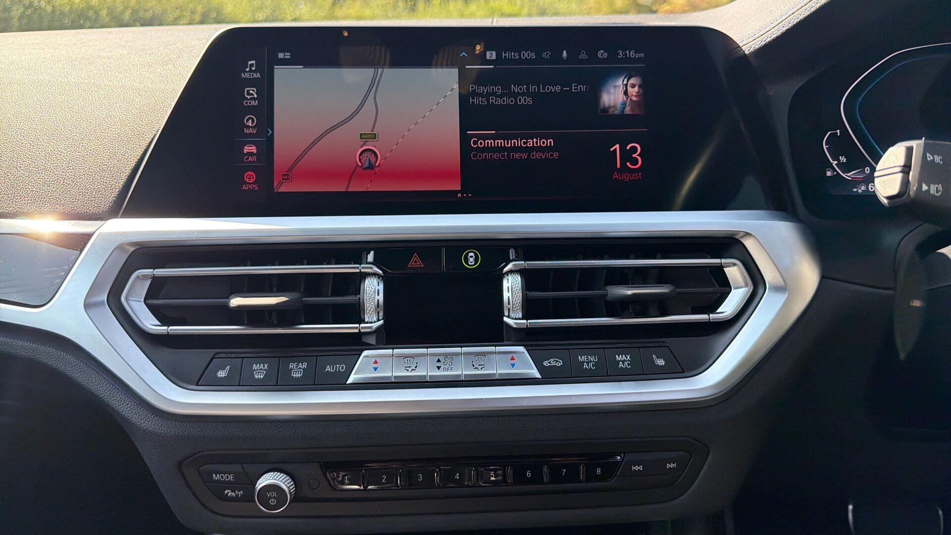 BMW 3 Series view 8