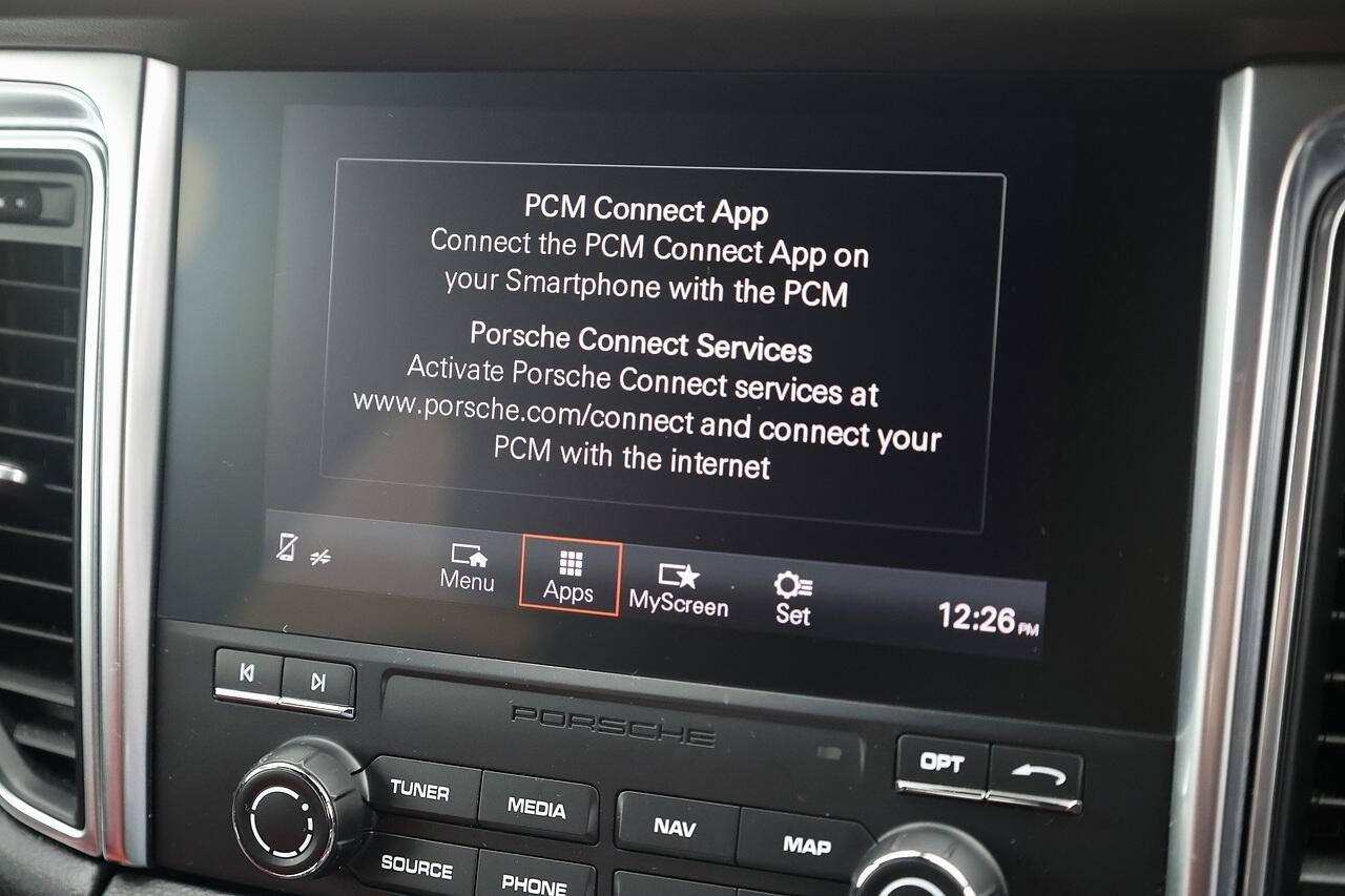 Porsche Macan view 33