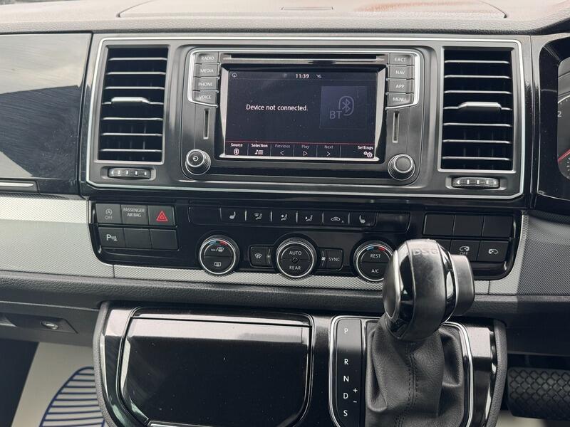 2018 Volkswagen Caravelle image 38