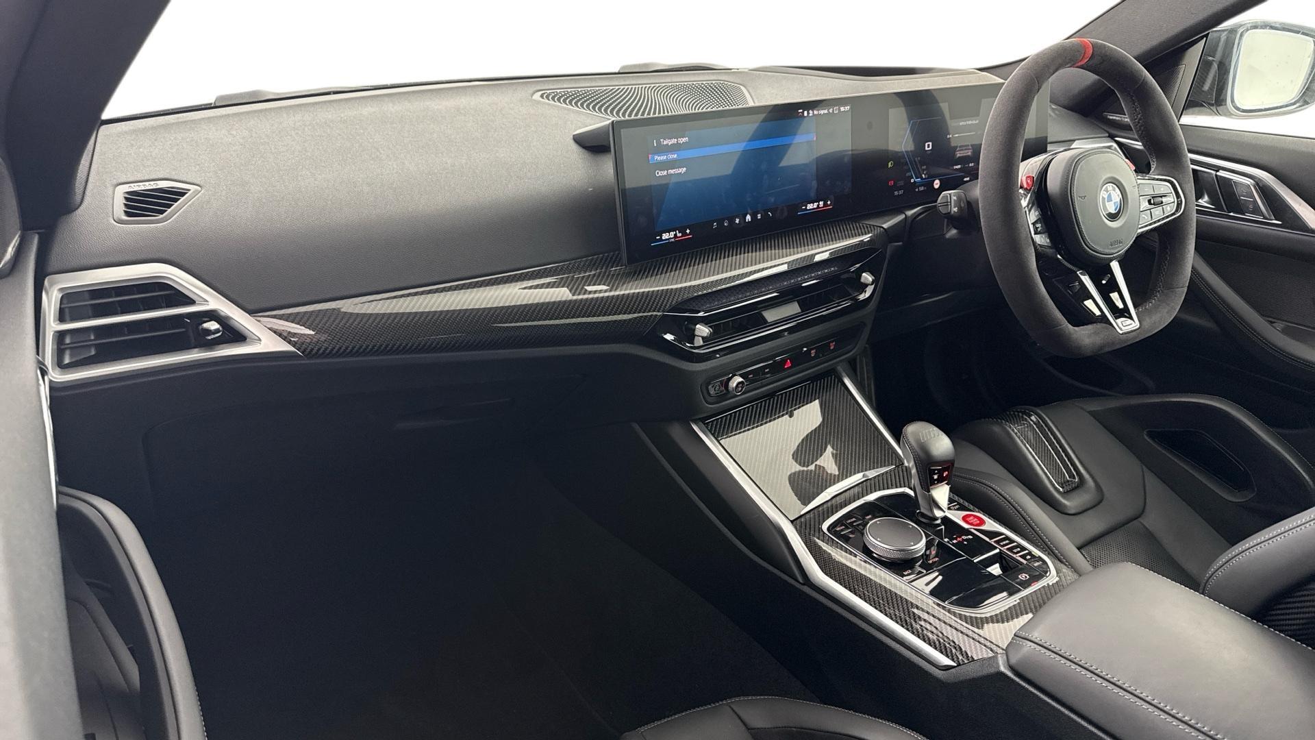BMW M4 view 7