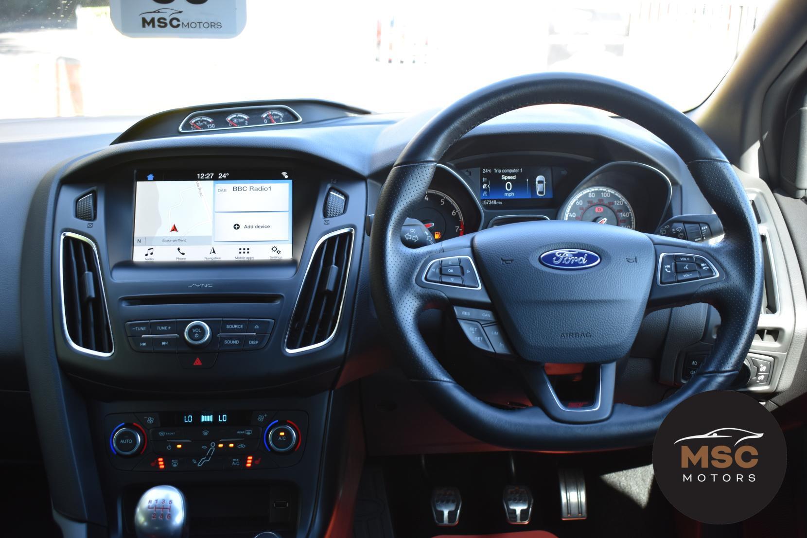 Ford Focus view 43