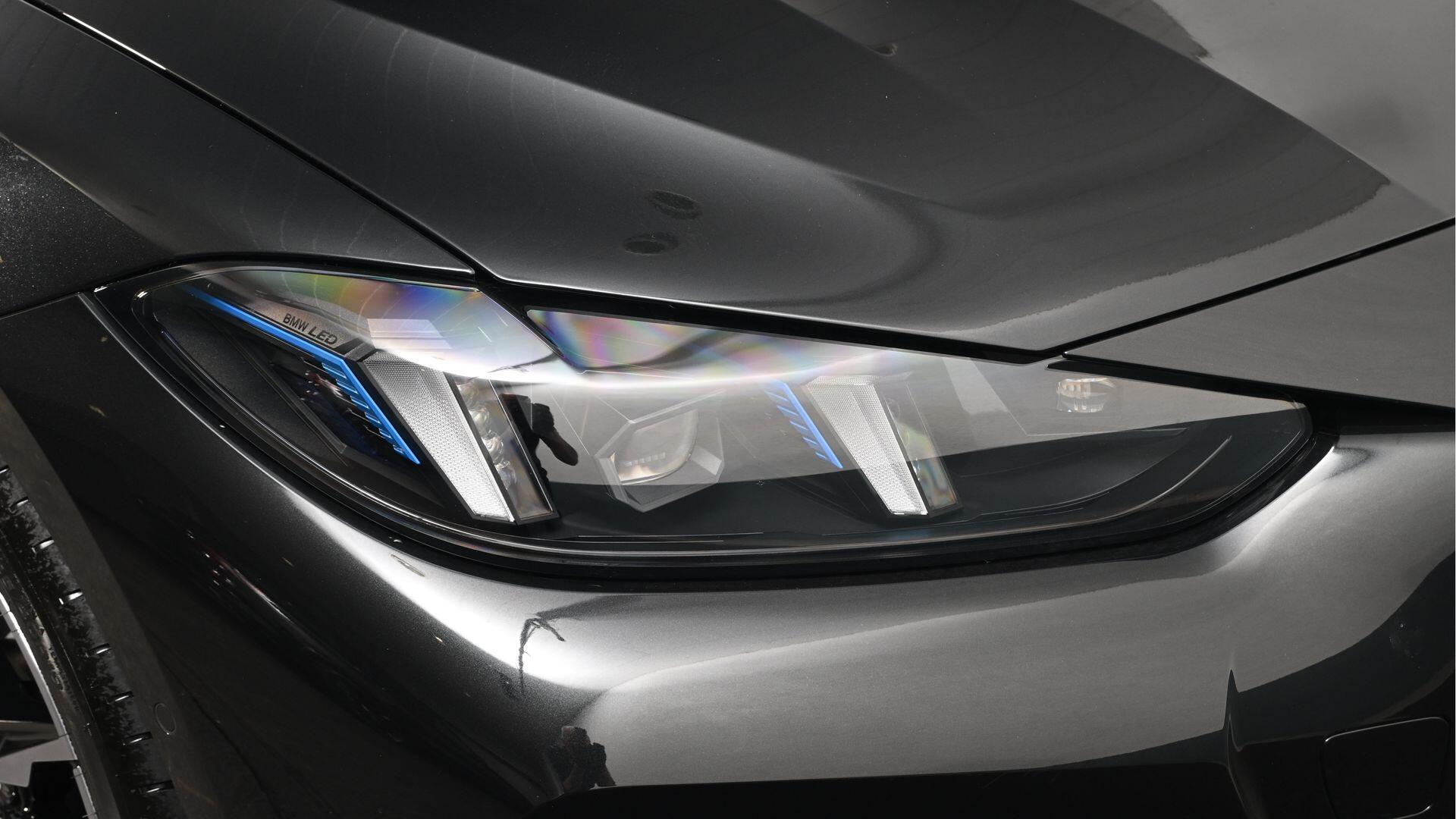 BMW i4 view 23
