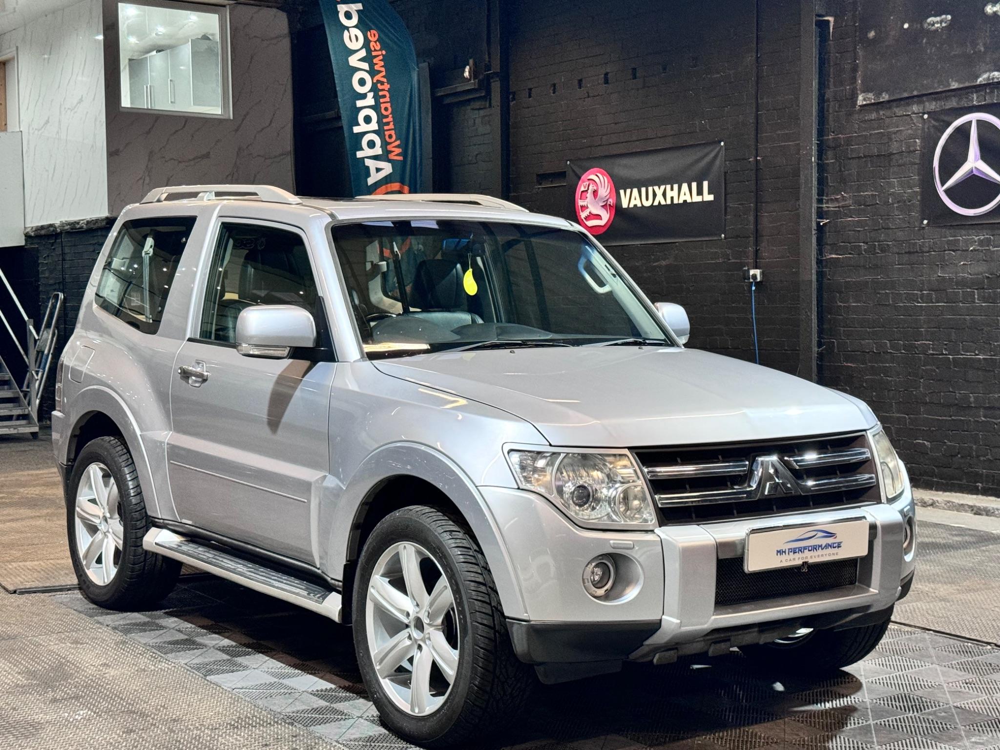 Mitsubishi Shogun view 32
