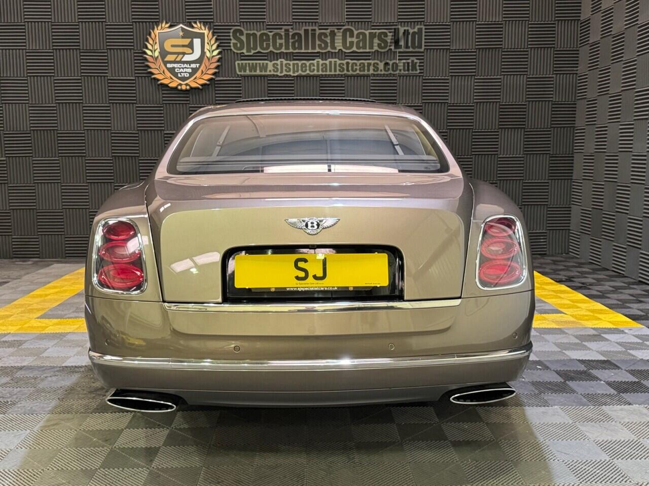 Bentley Mulsanne view 7