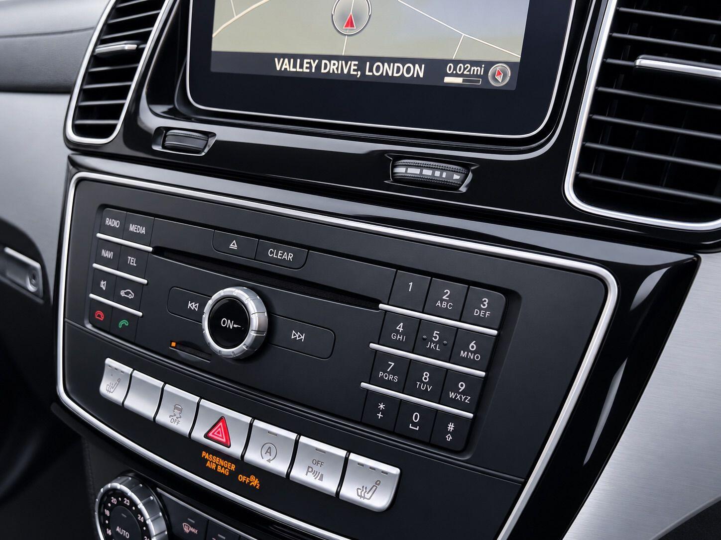 Mercedes-Benz Gle view 26