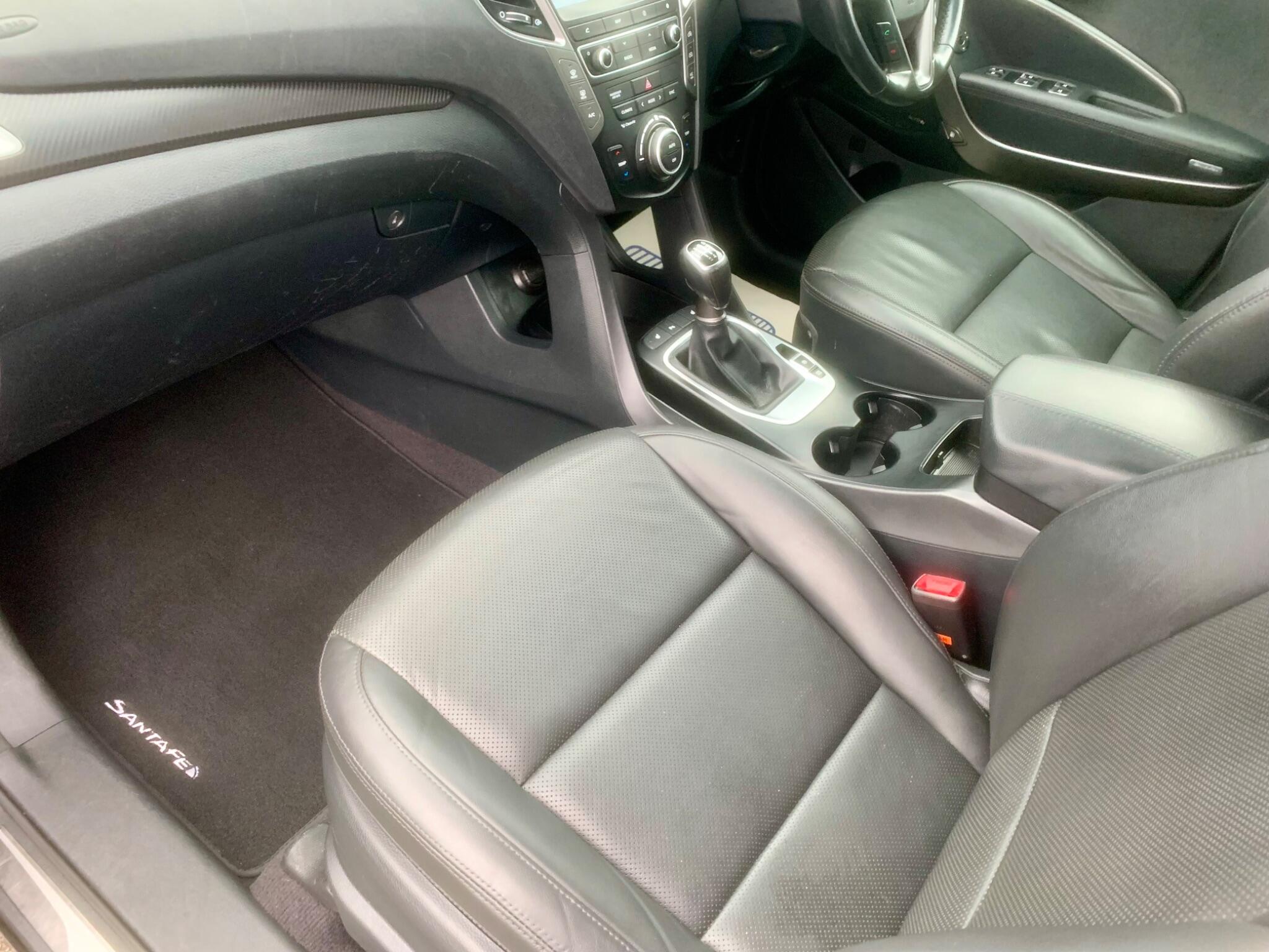 Hyundai Santa Fe view 27