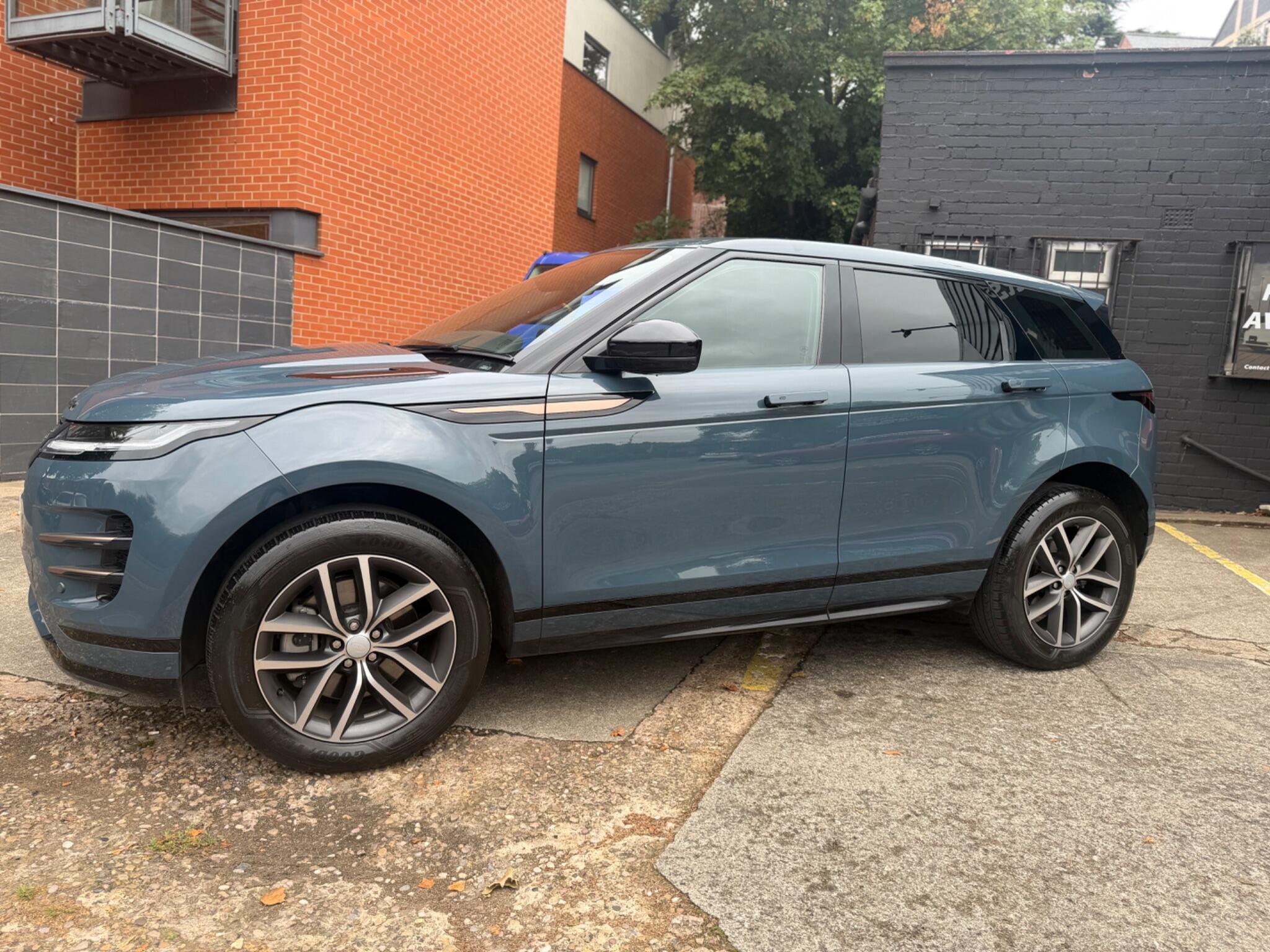Land Rover Range Rover Evoque view 15