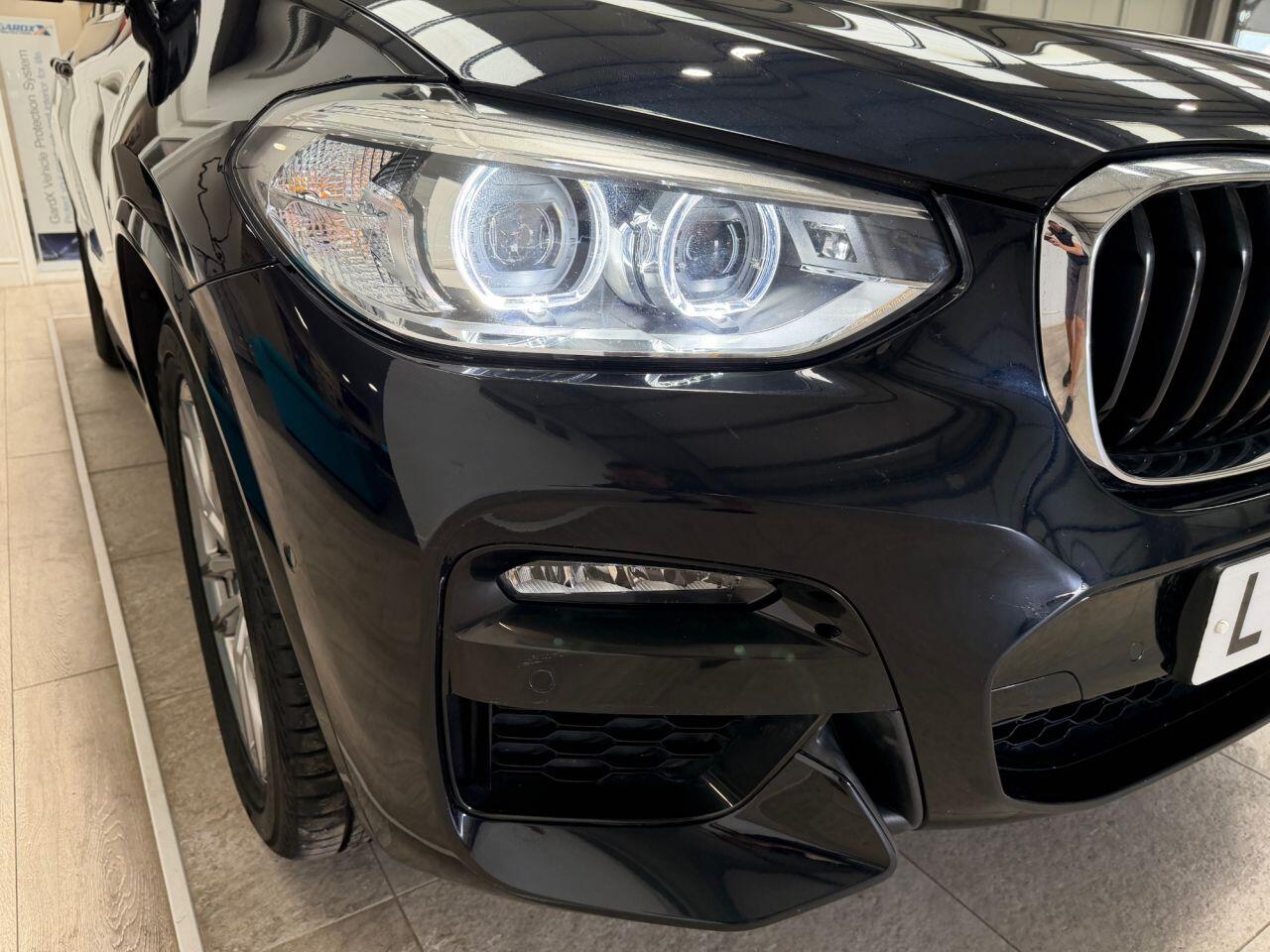 BMW X3 view 10