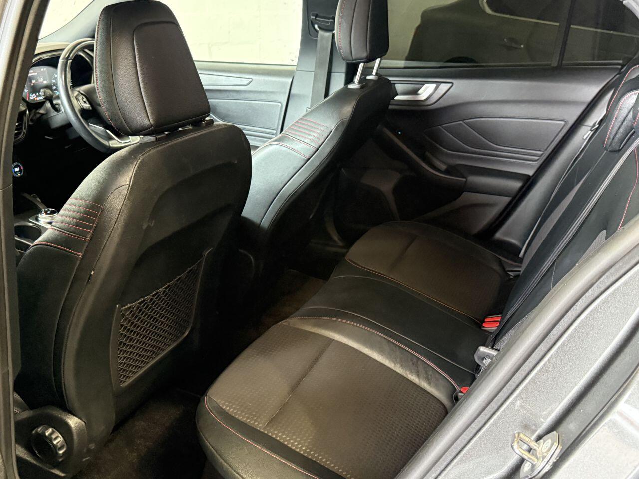 Ford Focus view 60