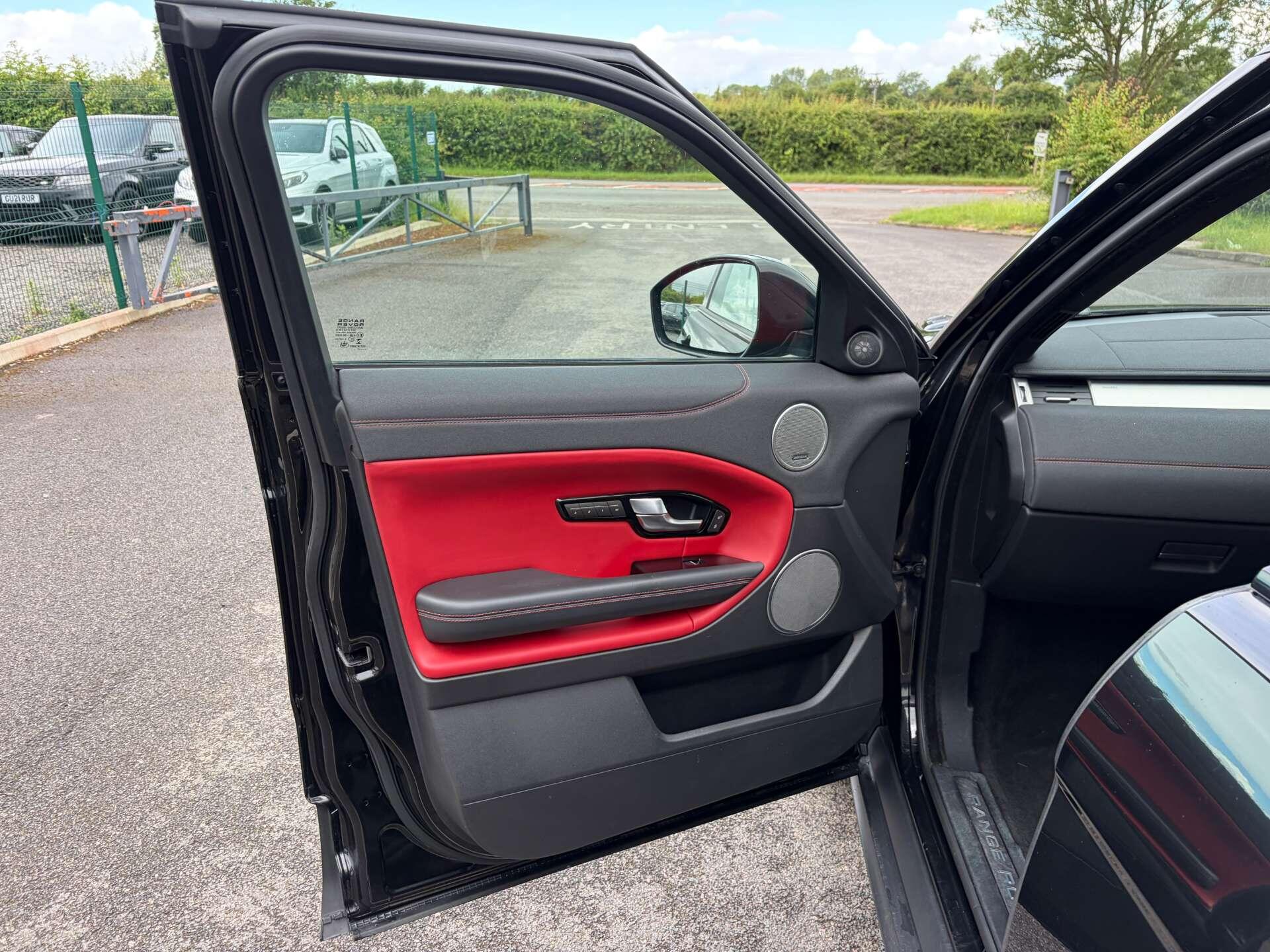 Land Rover Range Rover Evoque view 14