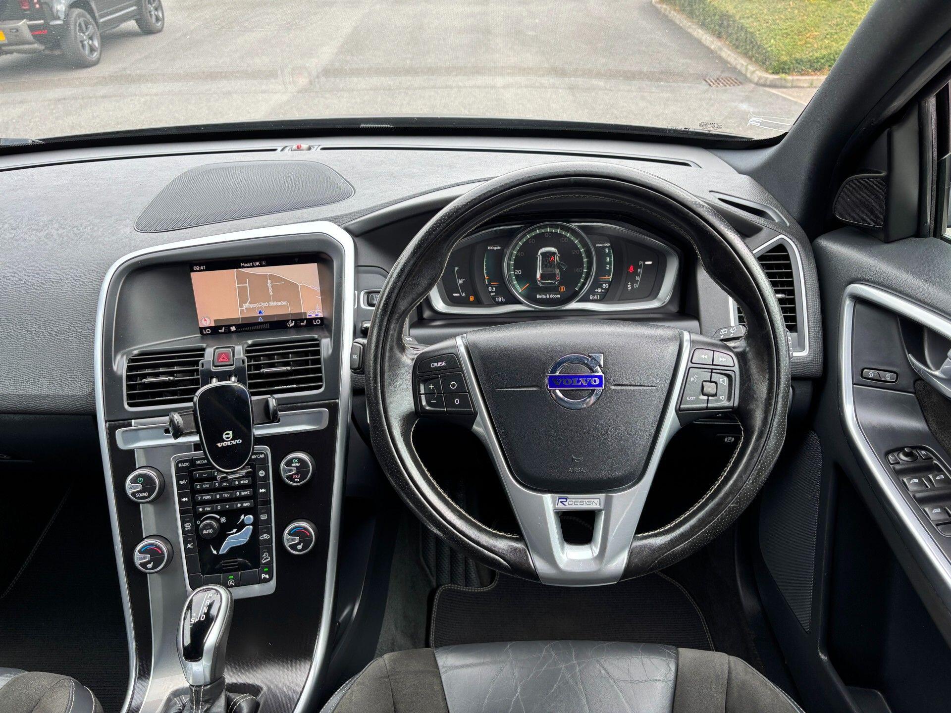 Volvo XC60 view 28