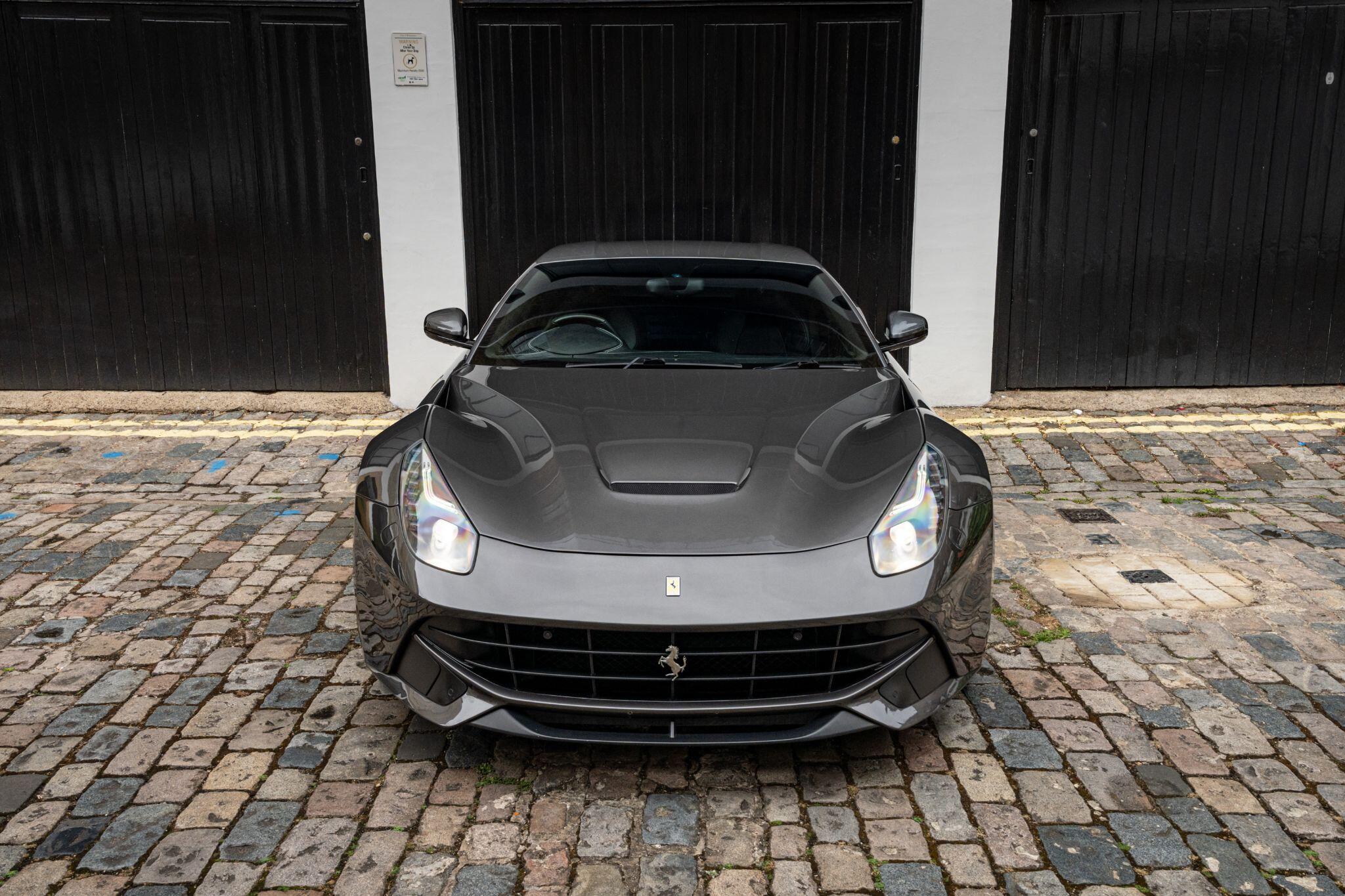 Ferrari F12 view 10