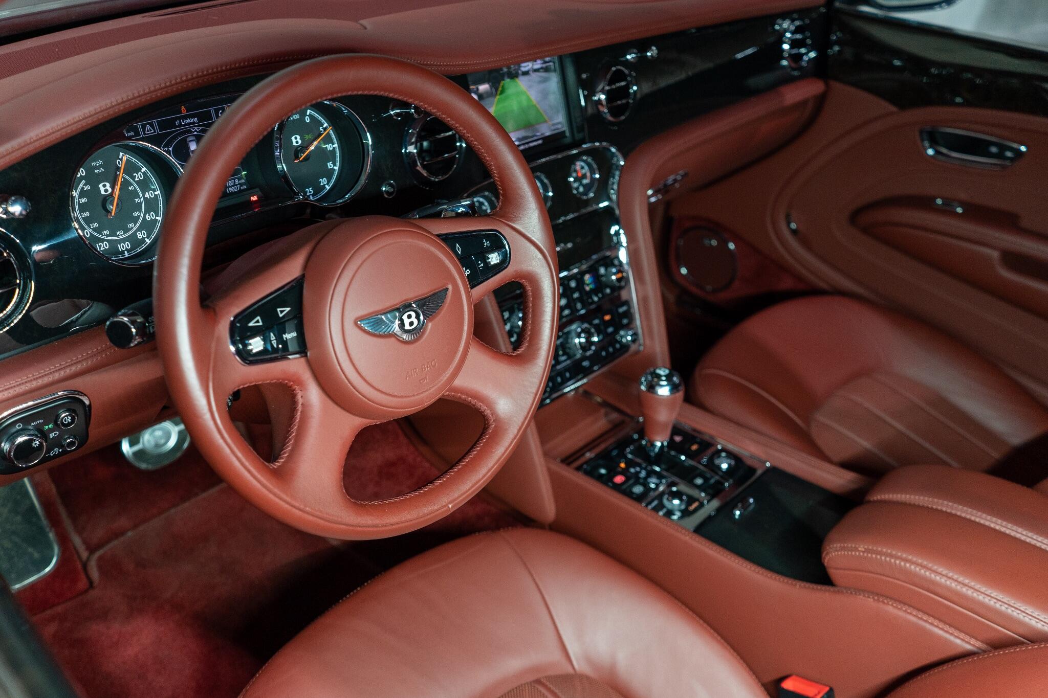 Bentley Mulsanne view 9