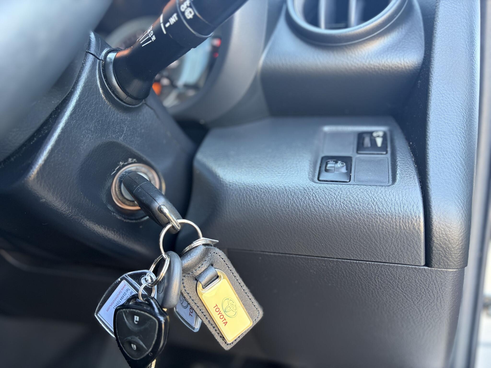 Toyota Rav4 view 17