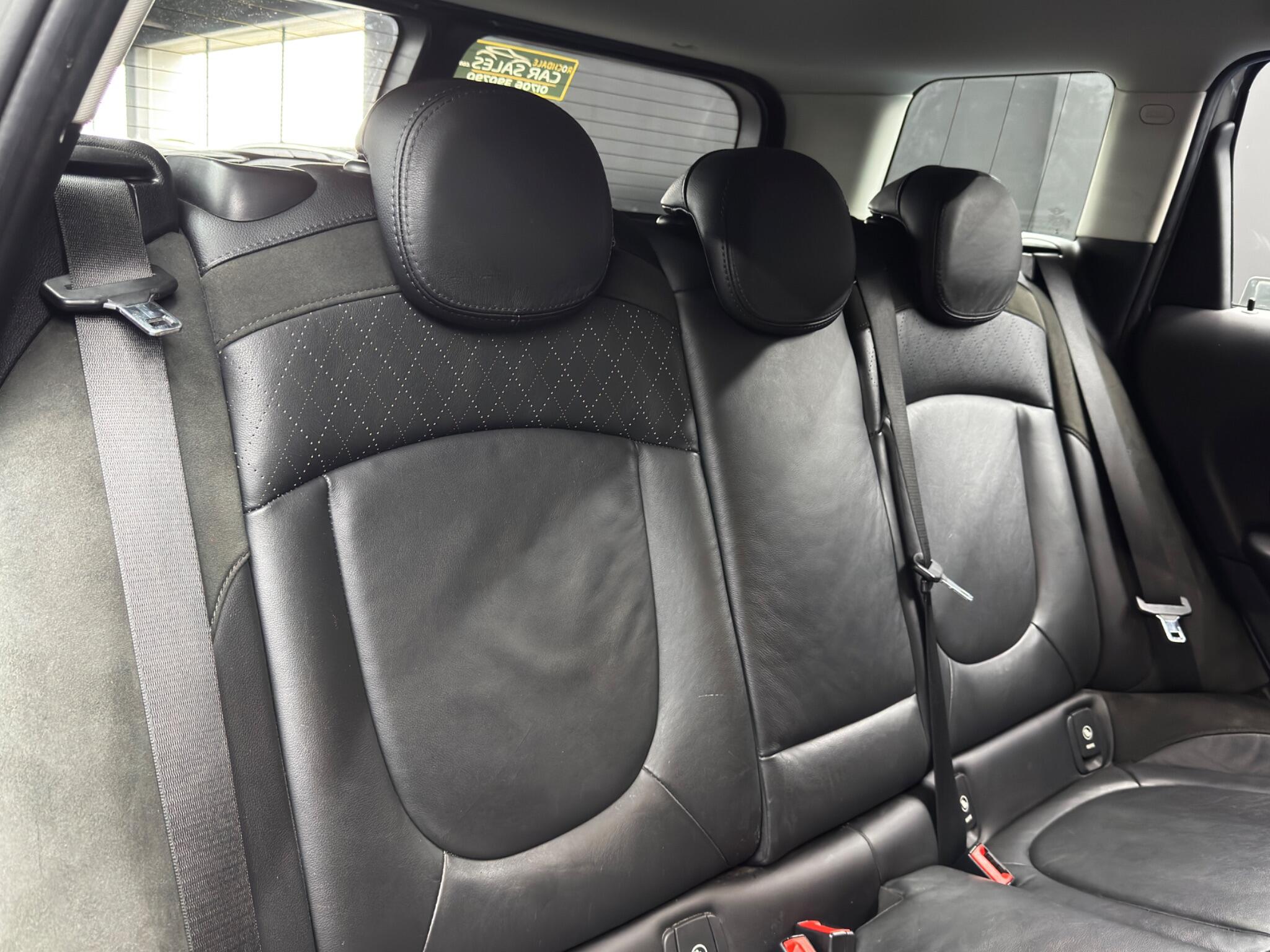 Mini Clubman view 15