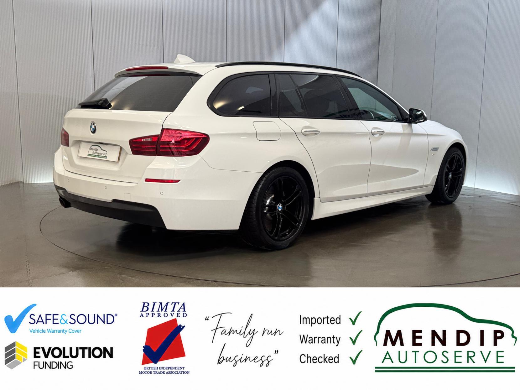 BMW 5 Series view 26
